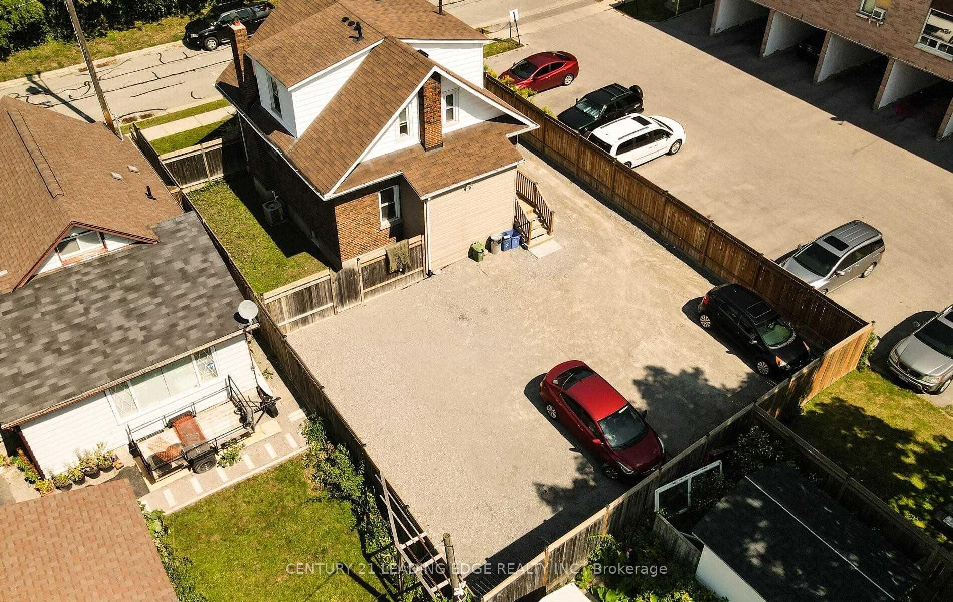 Photo 16 of 71 Hall Street, Oshawa, Central — HOMEH