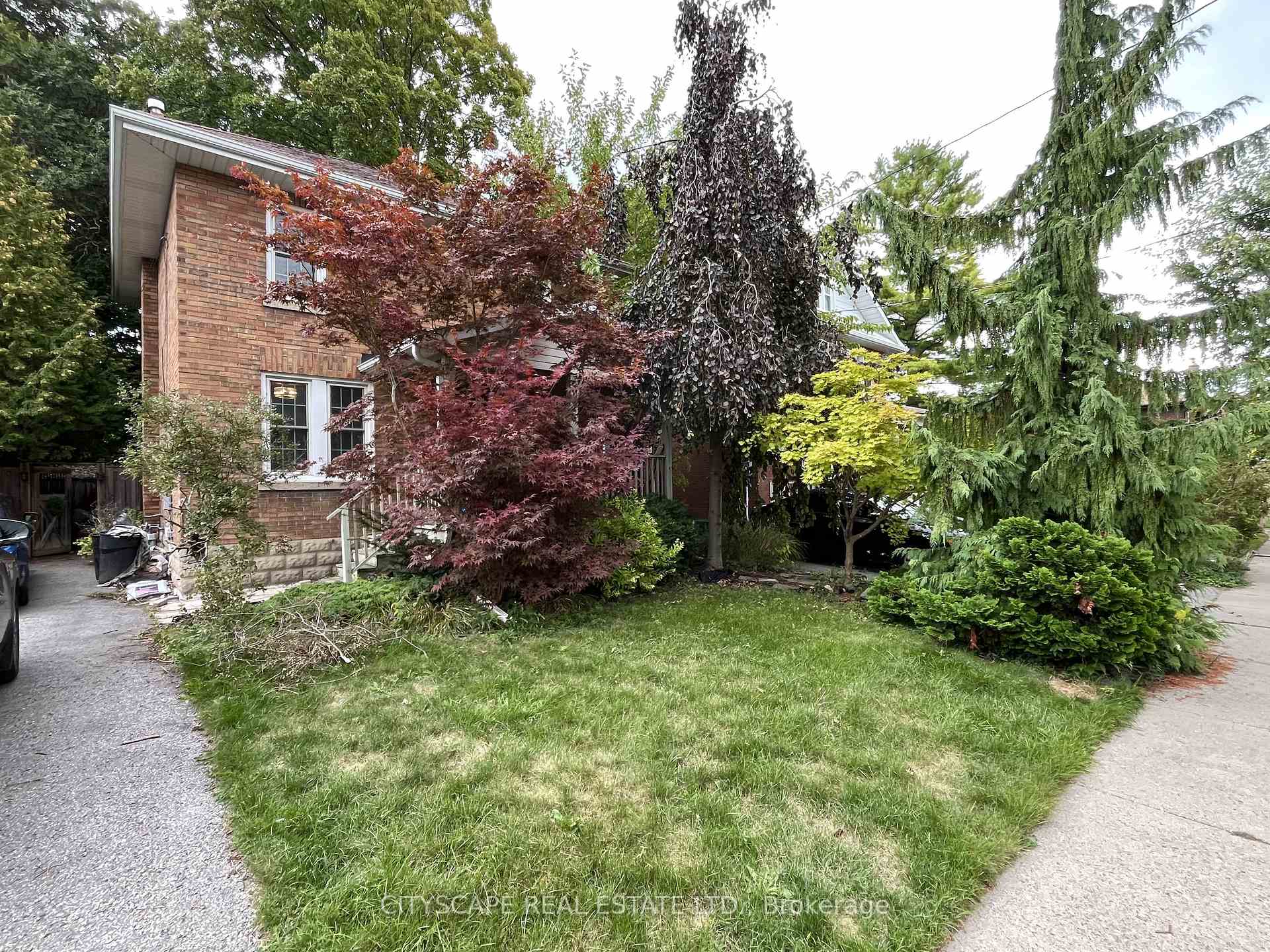 Photo 11 of 613 Carnegie Avenue, Oshawa, O'Neill — HOMEH