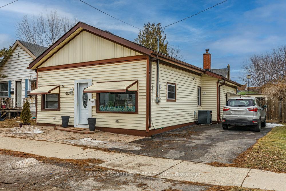 Front of 4671 Ferguson Street
