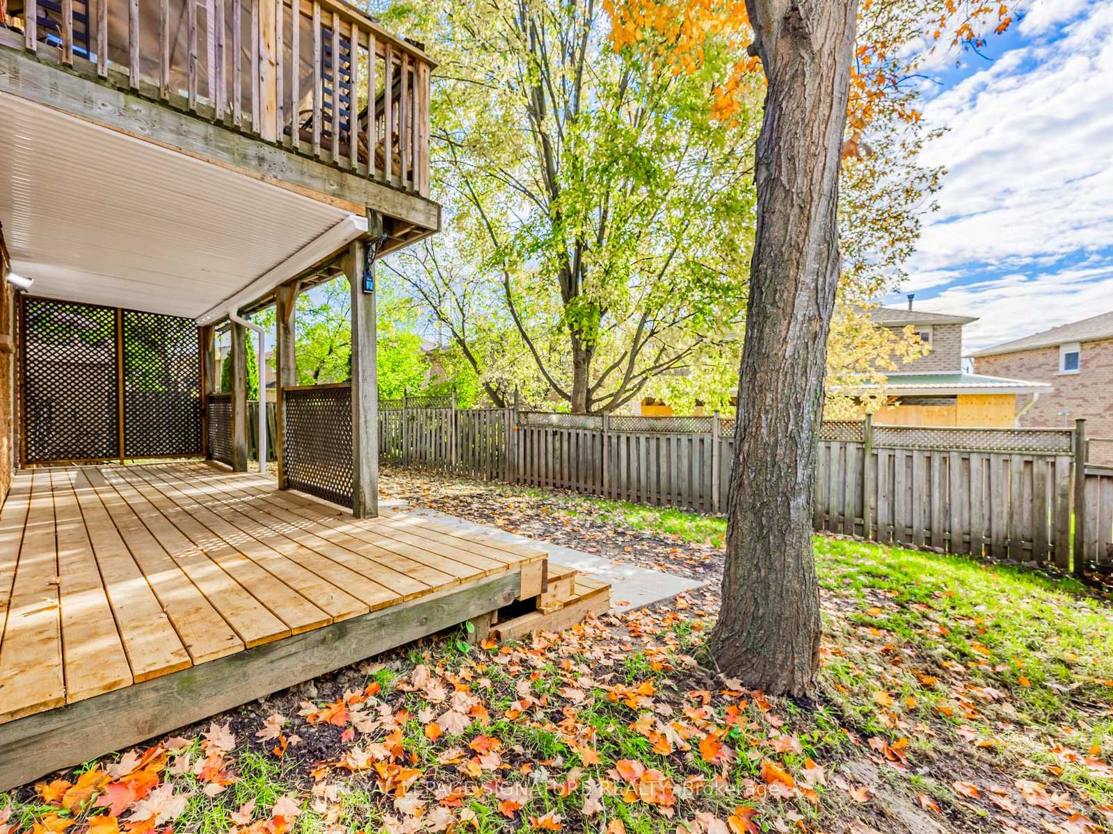 Photo 2 of 1551 Dellbrook Avenue, Pickering, Brock Ridge — HOMEH