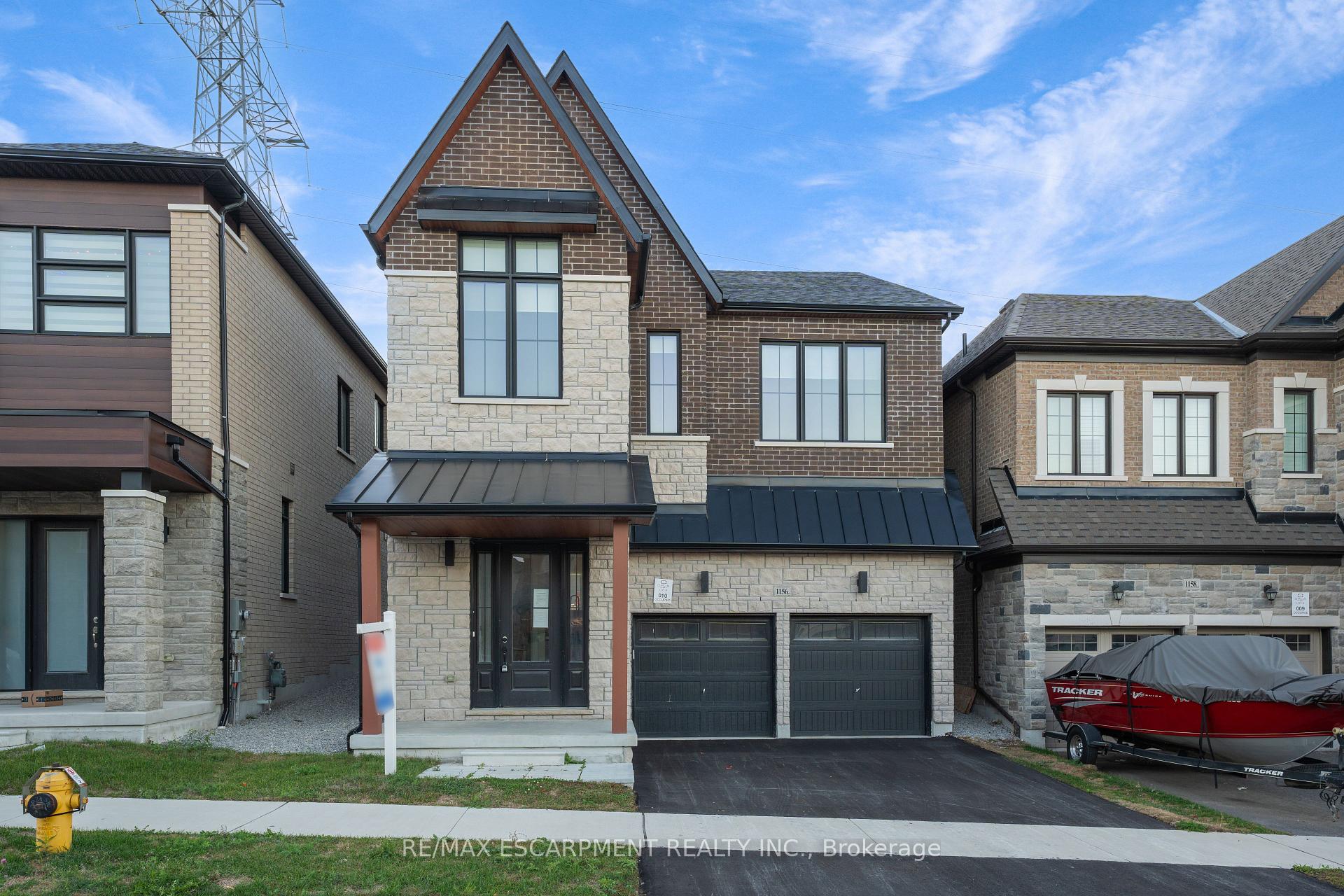 Photo 2 of 1156 Skyridge Boulevard, Pickering, Rural Pickering — HOMEH