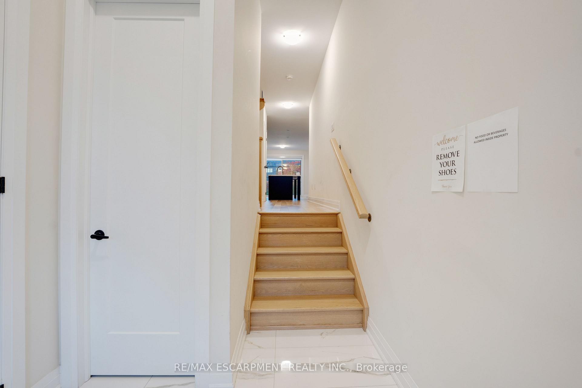 Photo 9 of 1156 Skyridge Boulevard, Pickering, Rural Pickering — HOMEH