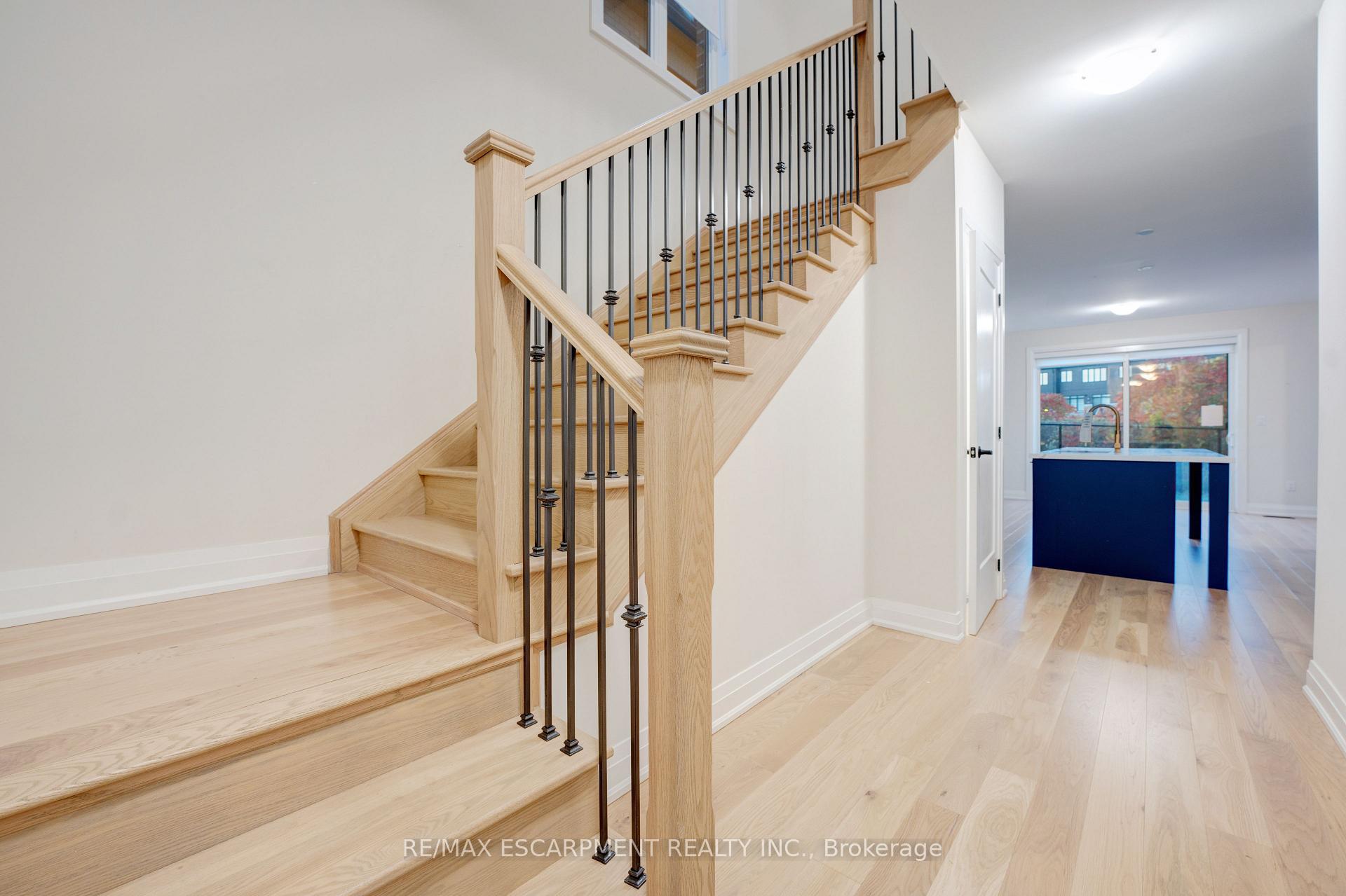 Photo 10 of 1156 Skyridge Boulevard, Pickering, Rural Pickering — HOMEH