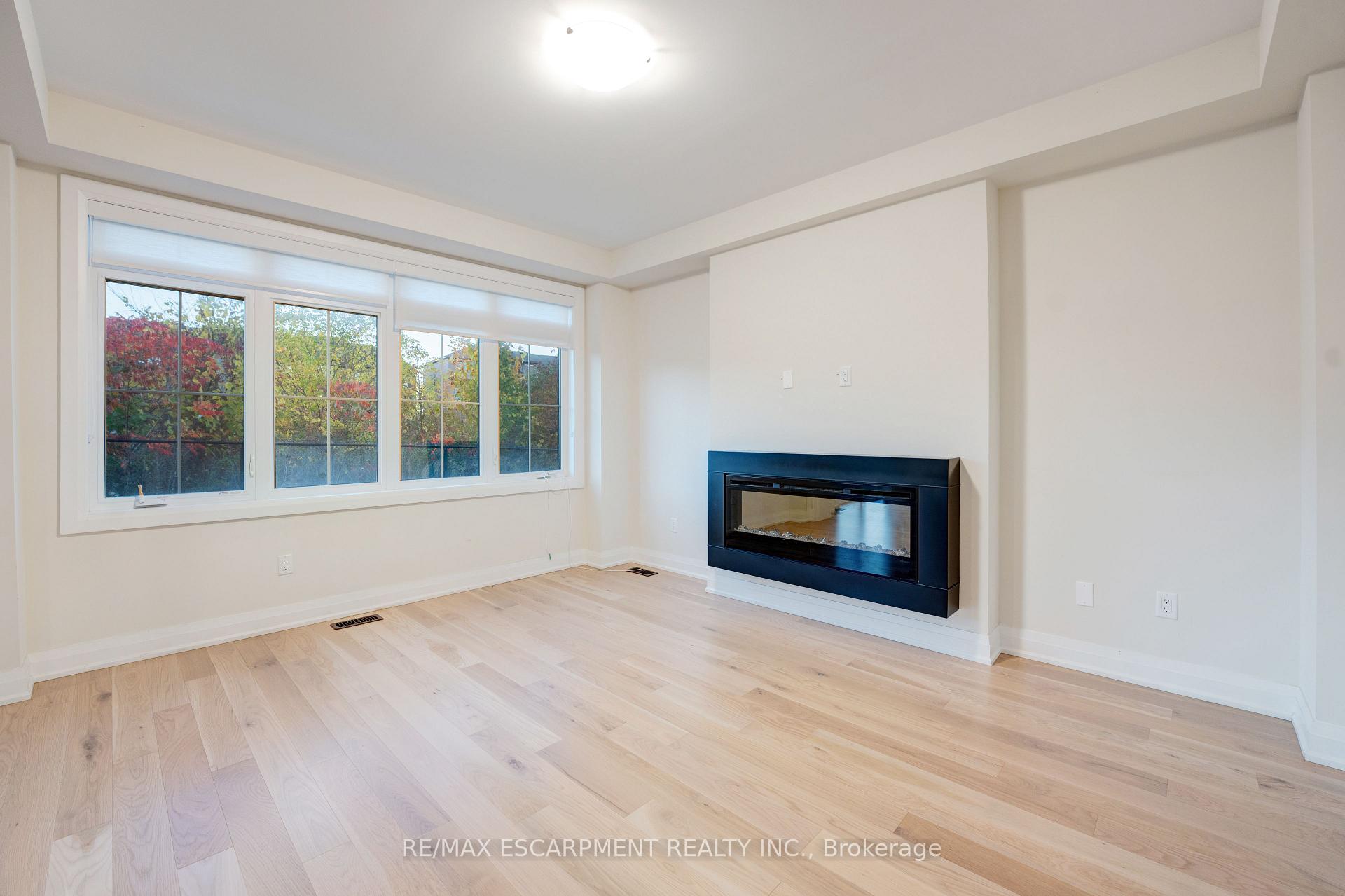Photo 15 of 1156 Skyridge Boulevard, Pickering, Rural Pickering — HOMEH
