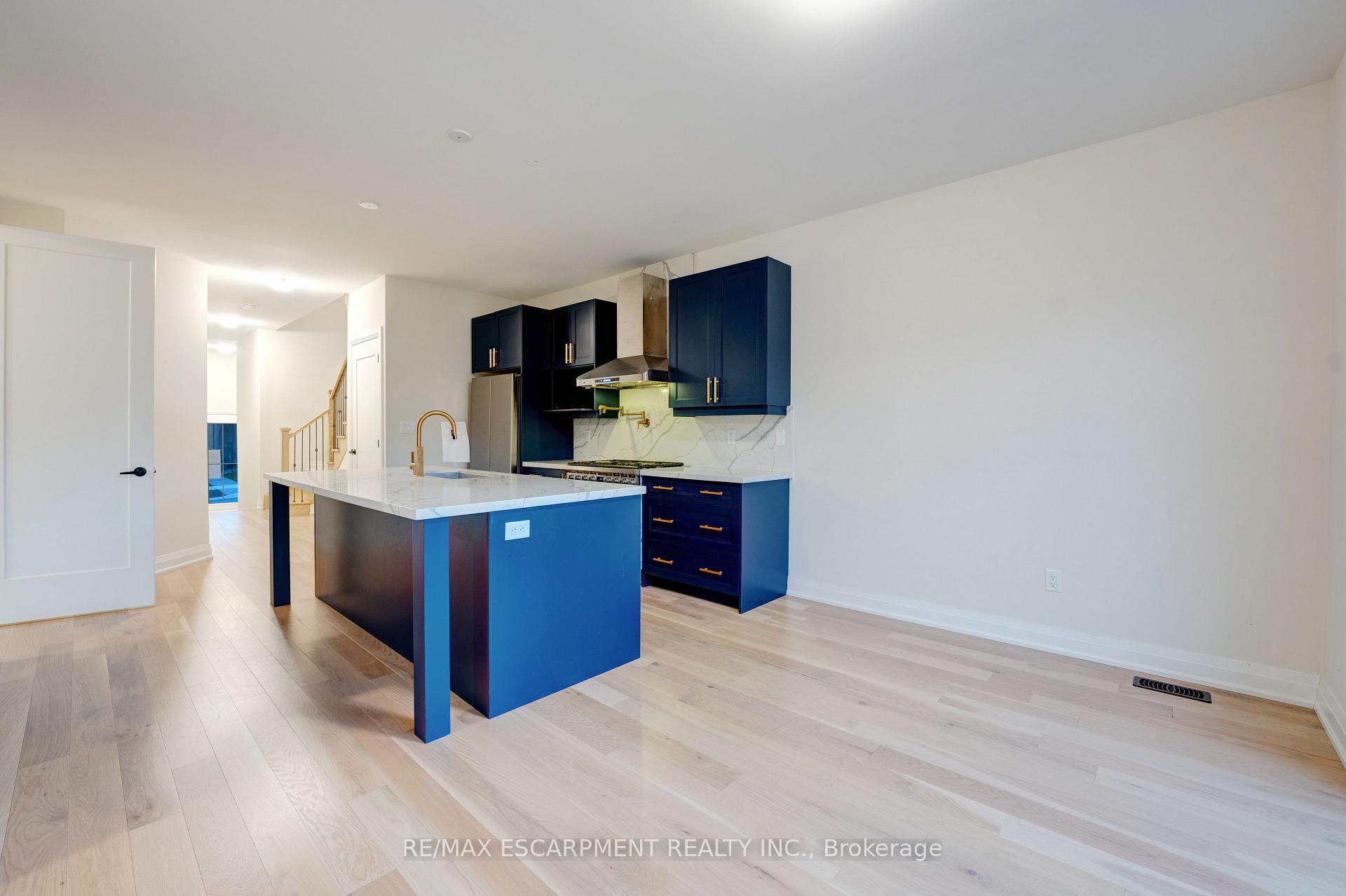 Photo 18 of 1156 Skyridge Boulevard, Pickering, Rural Pickering — HOMEH
