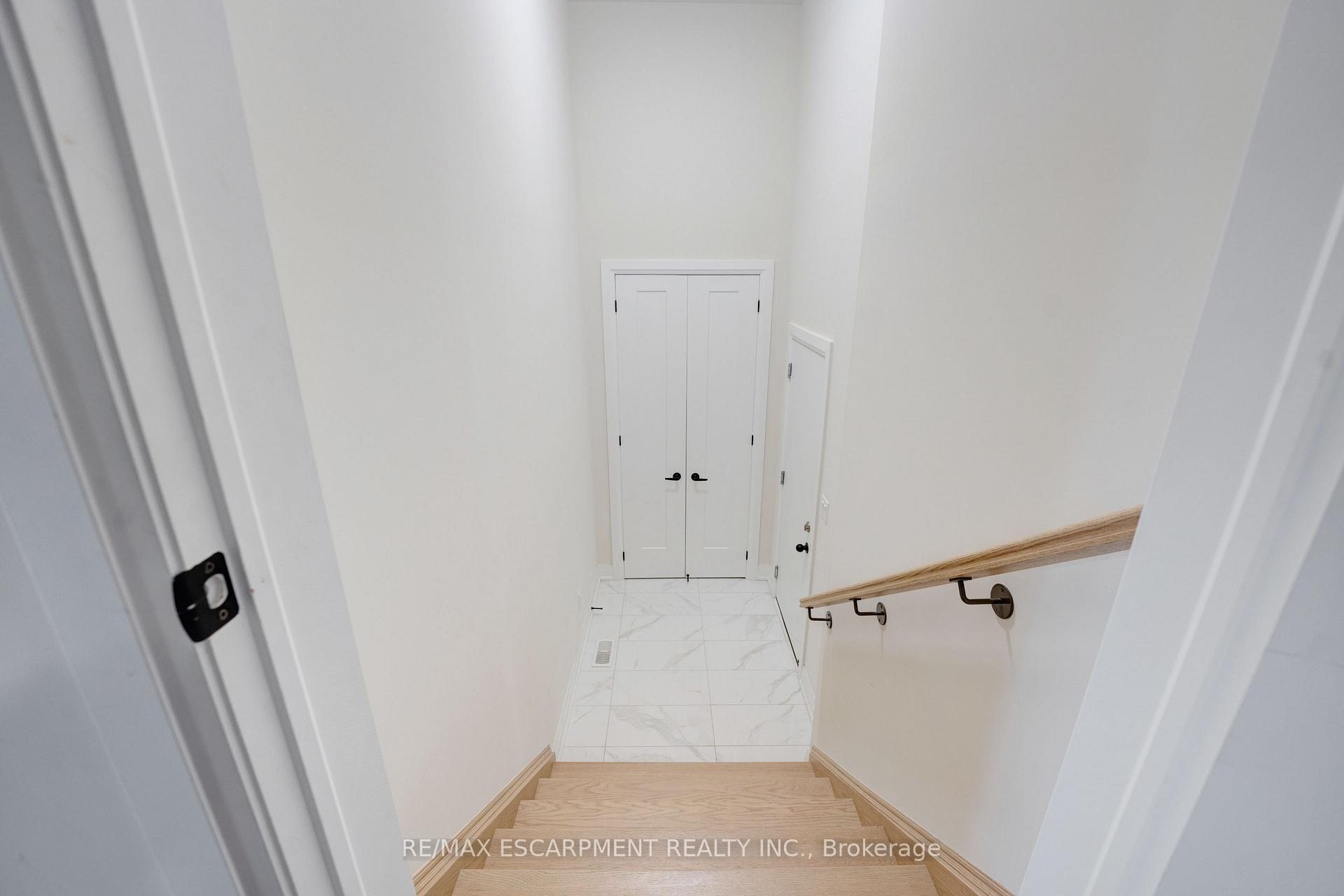 Photo 21 of 1156 Skyridge Boulevard, Pickering, Rural Pickering — HOMEH