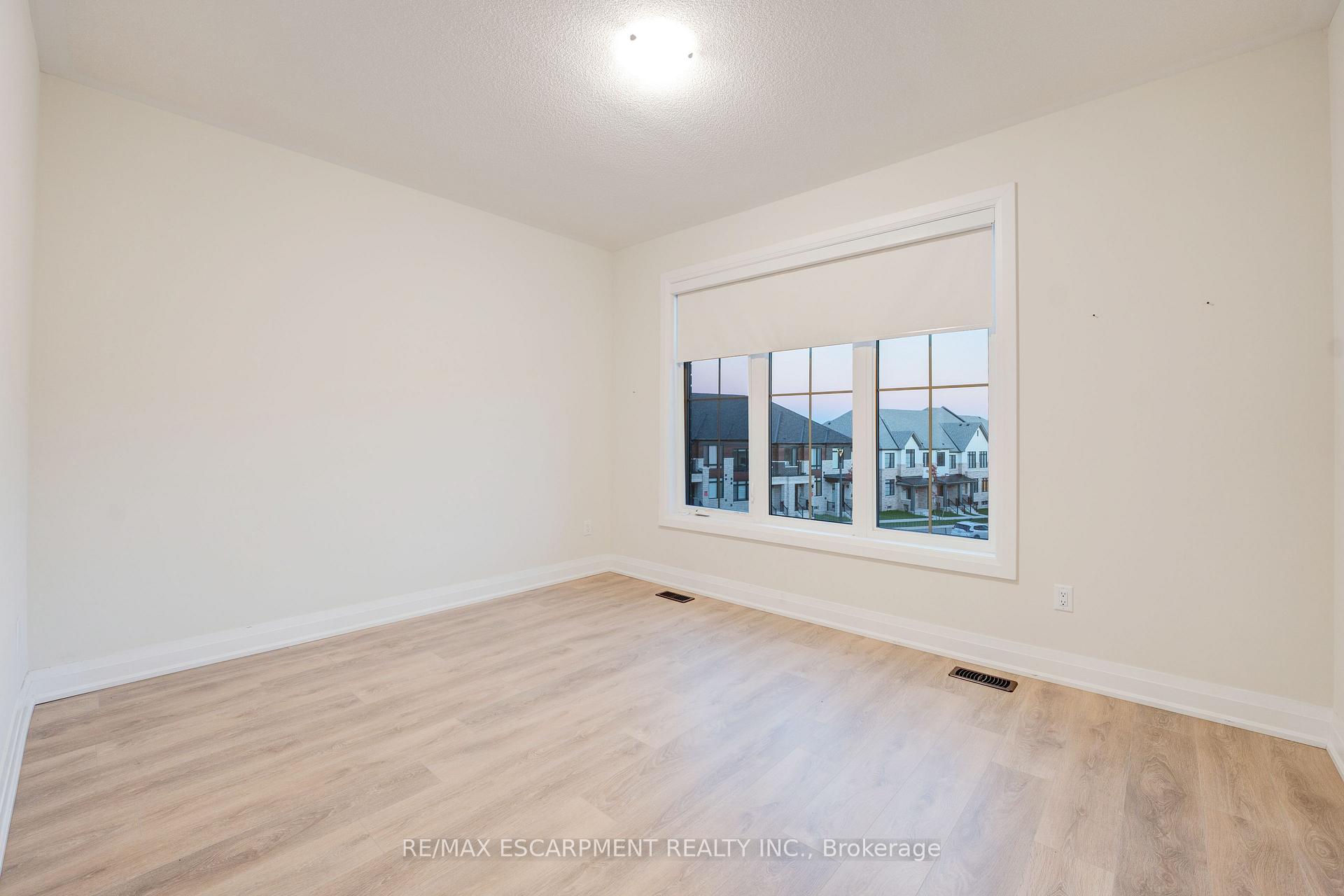 Photo 27 of 1156 Skyridge Boulevard, Pickering, Rural Pickering — HOMEH