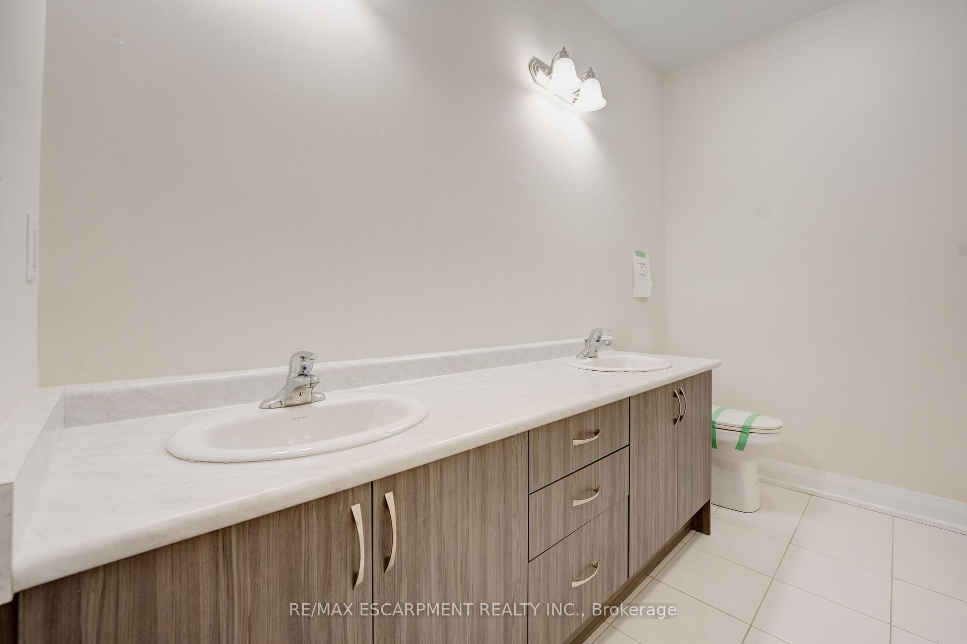 Photo 29 of 1156 Skyridge Boulevard, Pickering, Rural Pickering — HOMEH
