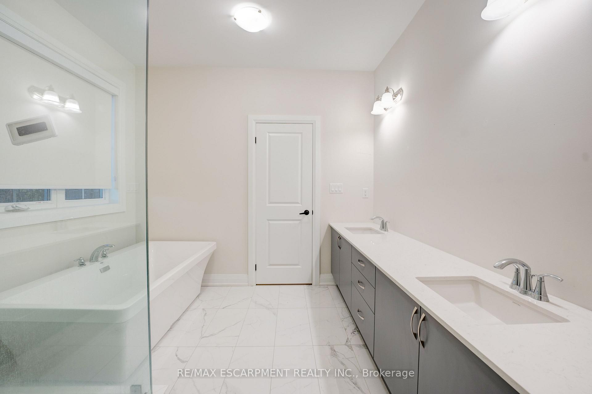 Photo 37 of 1156 Skyridge Boulevard, Pickering, Rural Pickering — HOMEH