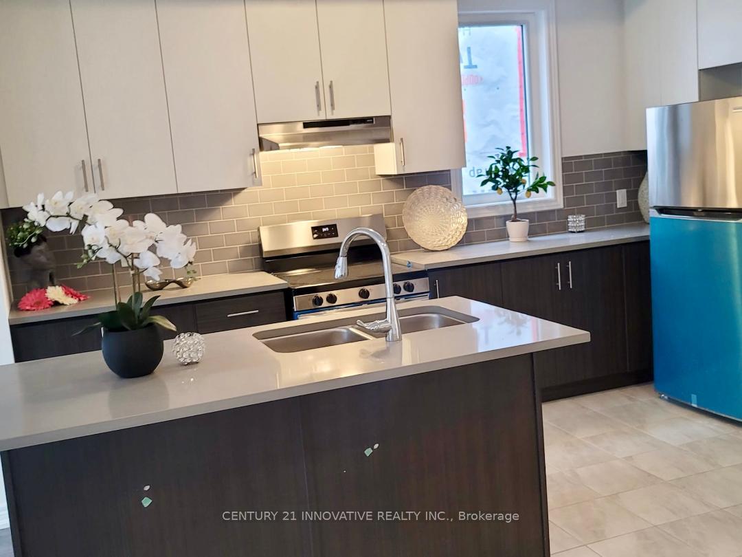 Photo 6 of 1987 Cameron Lott Crescent, Oshawa, Kedron — HOMEH