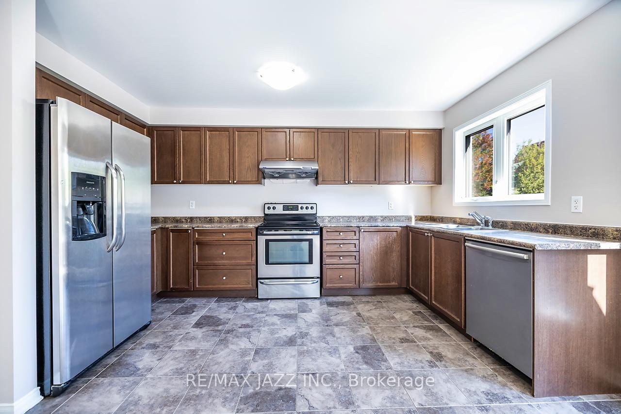 Photo 8 of 2305 Winlord Place, Oshawa, Windfields — HOMEH