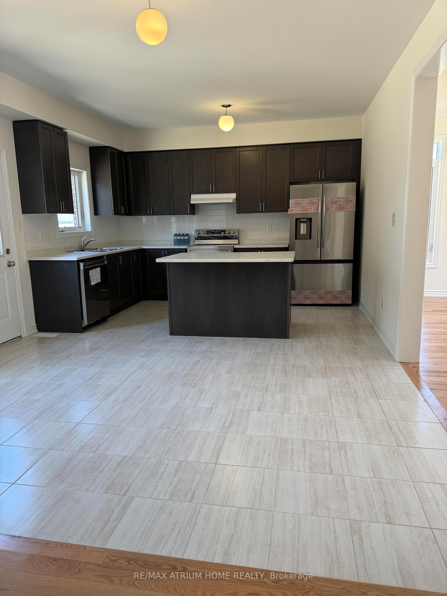 Photo 1 of 1124 Cameo Street, Pickering, Rural Pickering — HOMEH
