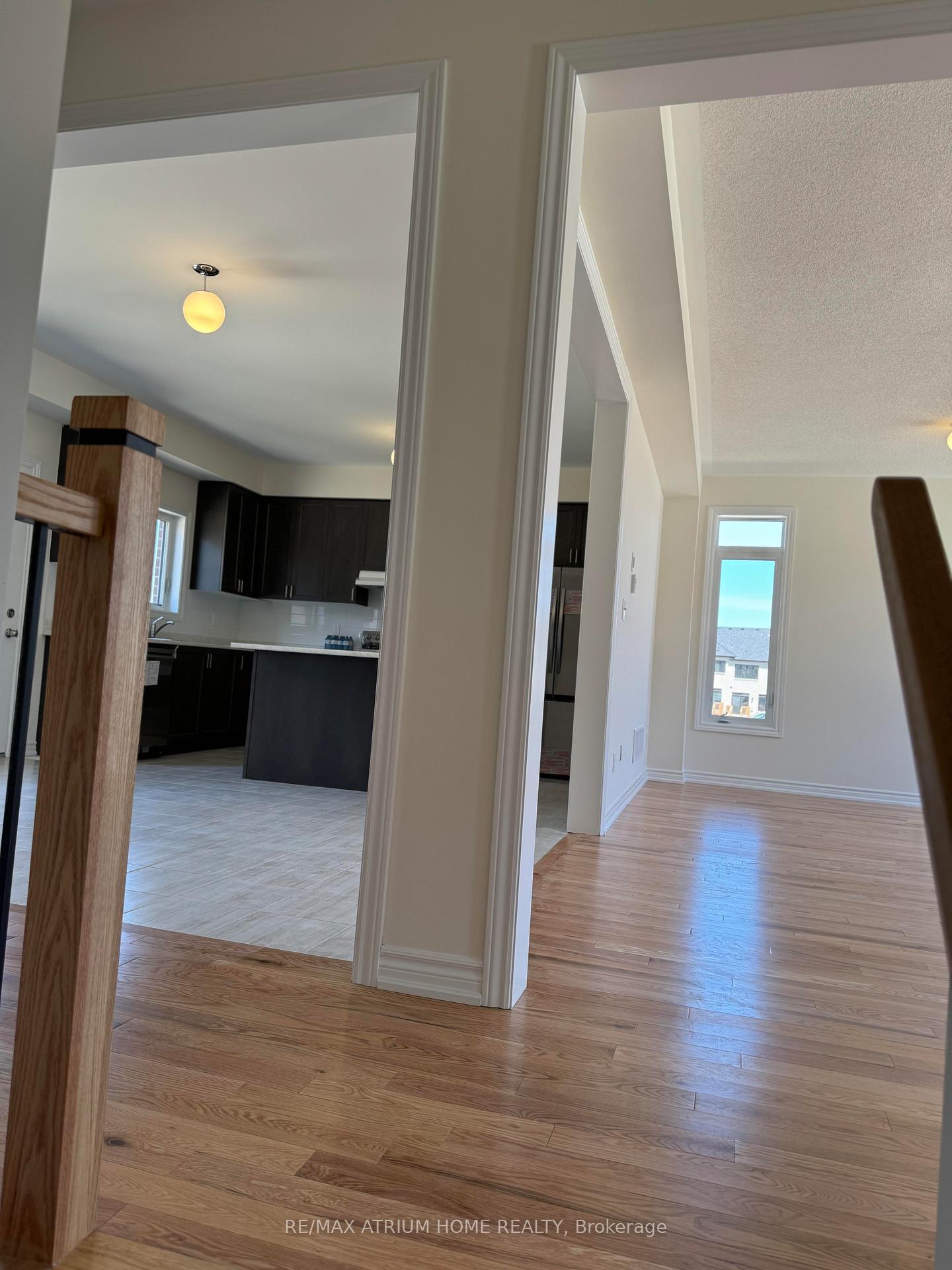 Photo 4 of 1124 Cameo Street, Pickering, Rural Pickering — HOMEH