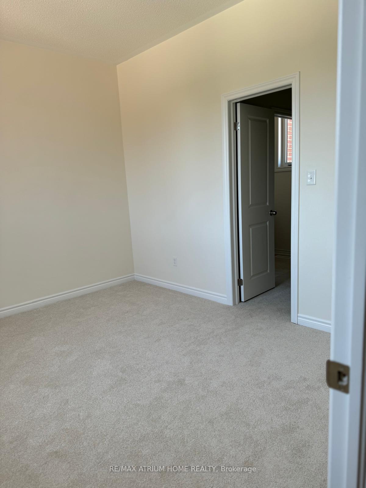 Photo 9 of 1124 Cameo Street, Pickering, Rural Pickering — HOMEH