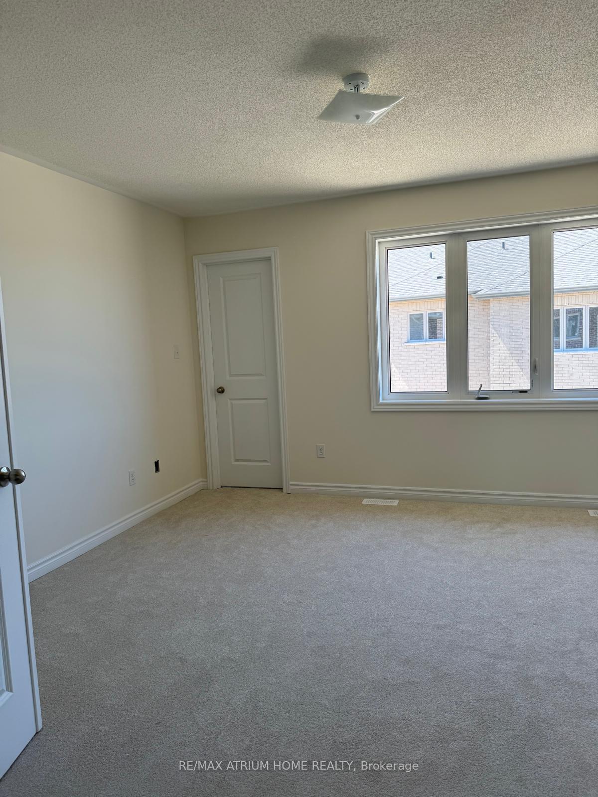 Photo 14 of 1124 Cameo Street, Pickering, Rural Pickering — HOMEH