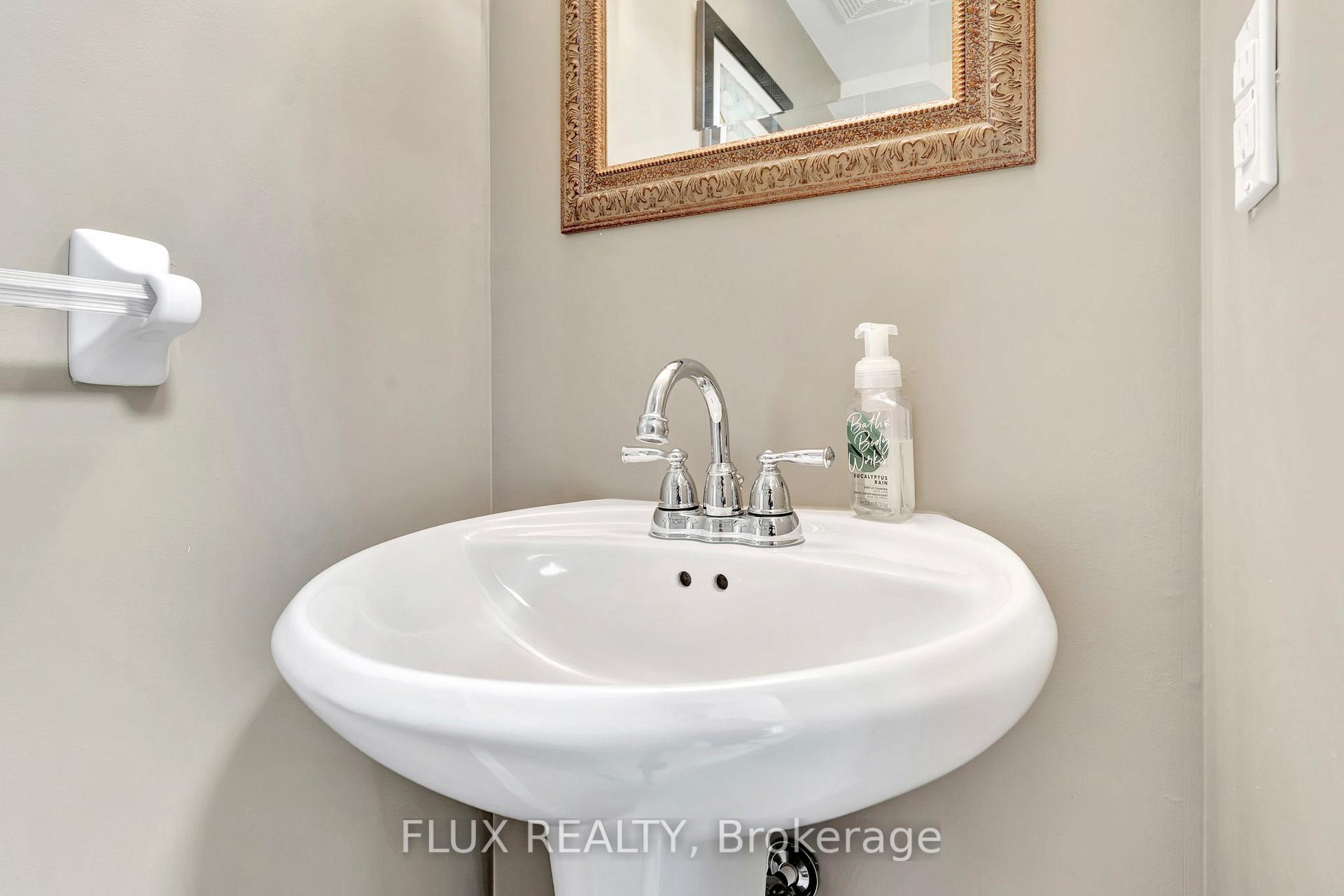Photo 9 of 399 Hobbs Crescent, Milton, Clarke — HOMEH