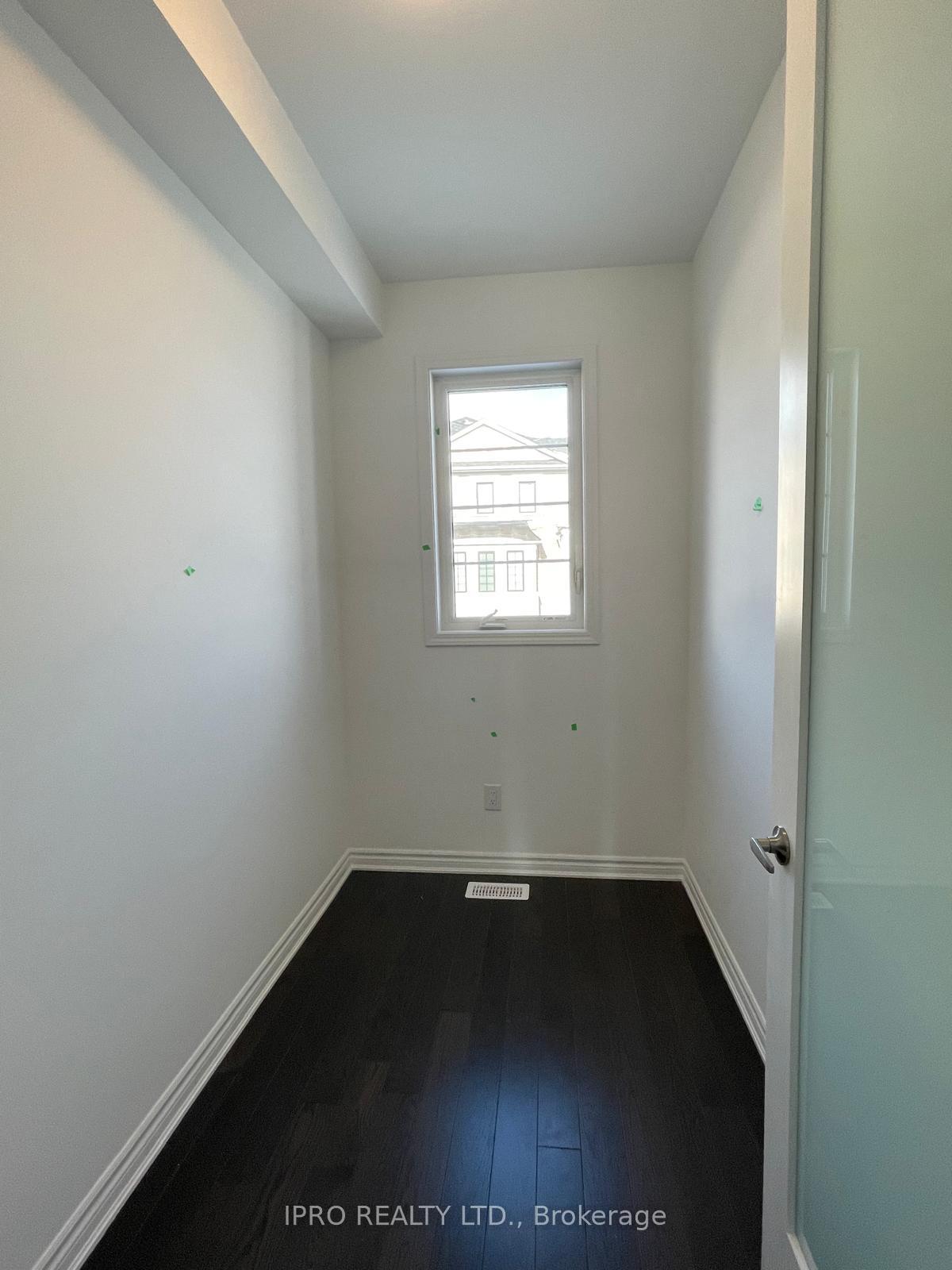 Photo 17 of 1774 Thames Circle, Milton, Bowes — HOMEH