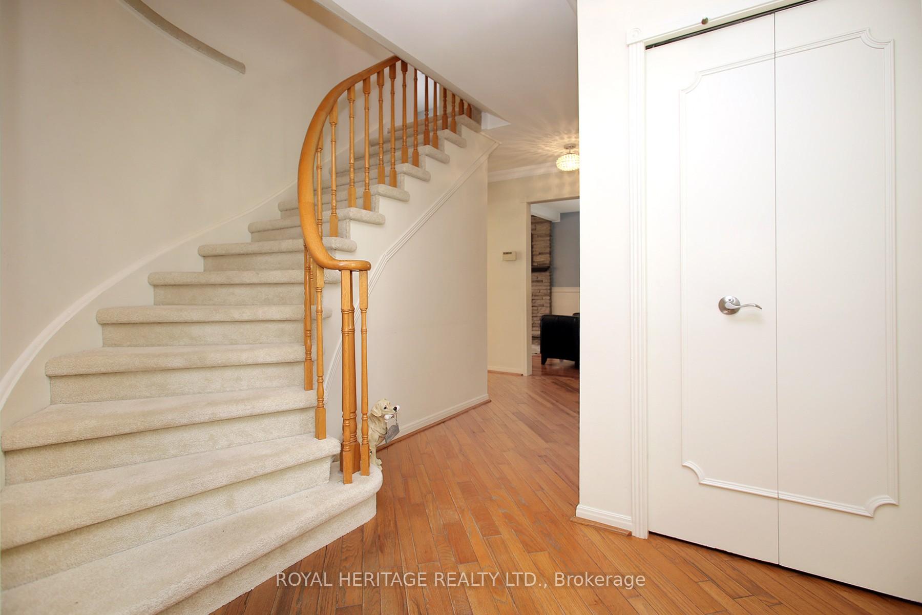 Photo 25 of 566 Creekview Circle, Pickering, West Shore — HOMEH