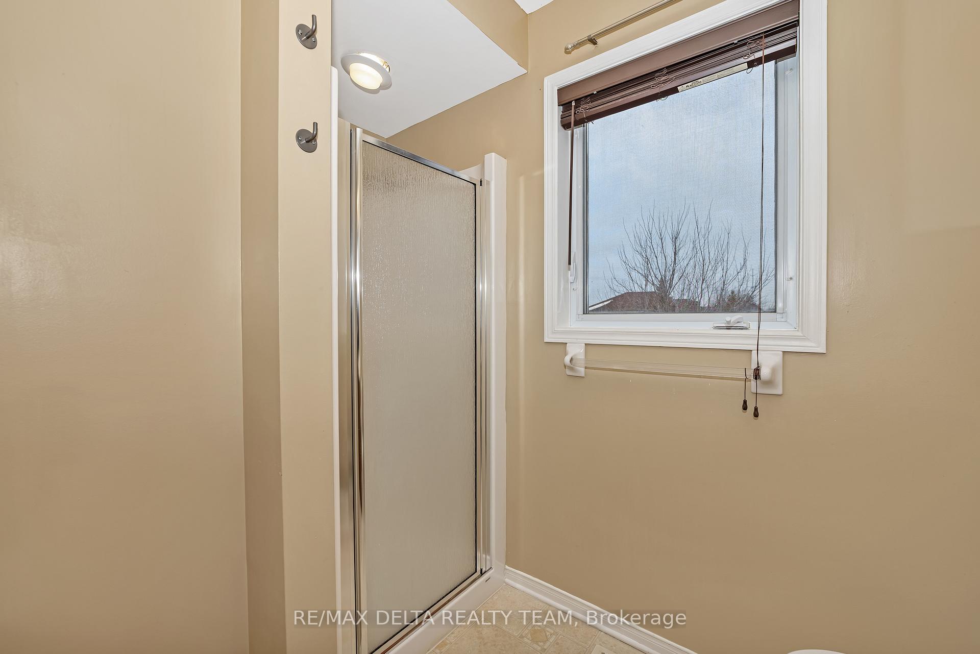 Photo 13 of 2358 Bois Vert Place, Ottawa, Avalon East — HOMEH