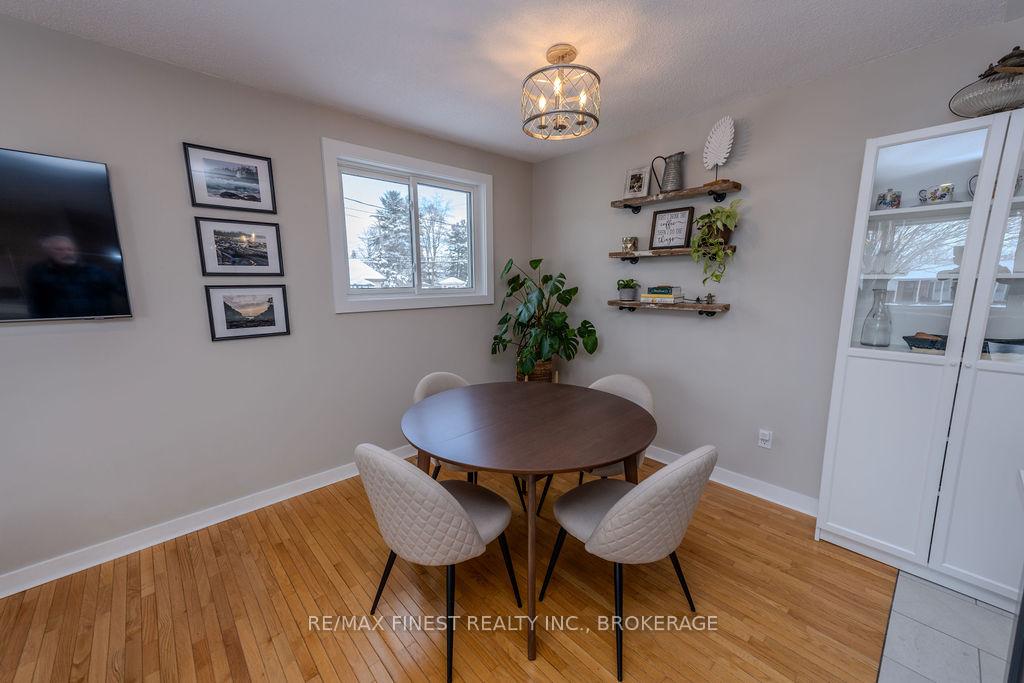 Photo 8 of 576 Chesham Place, Kingston, South of Taylor-Kidd Blvd — HOMEH