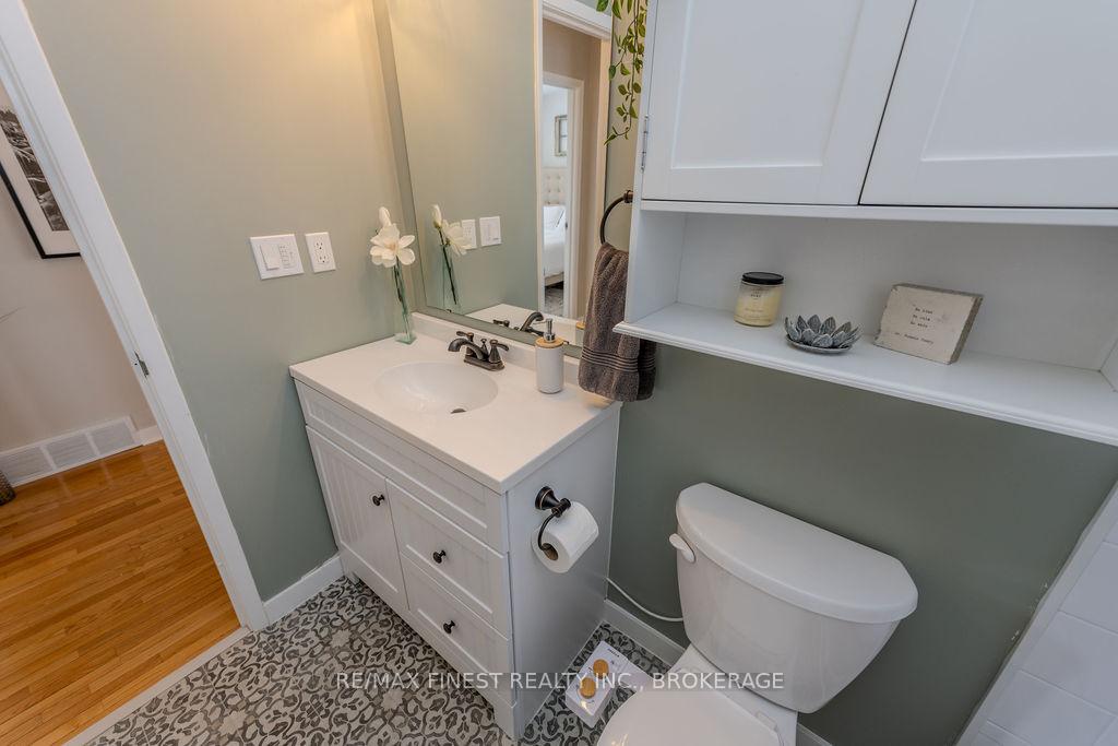 Photo 22 of 576 Chesham Place, Kingston, South of Taylor-Kidd Blvd — HOMEH
