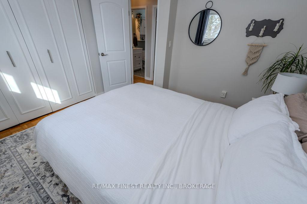 Photo 25 of 576 Chesham Place, Kingston, South of Taylor-Kidd Blvd — HOMEH