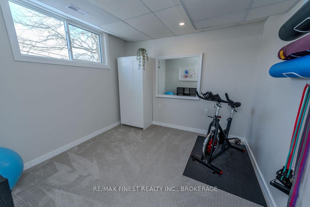Photo 30 of 576 Chesham Place, Kingston, South of Taylor-Kidd Blvd — HOMEH