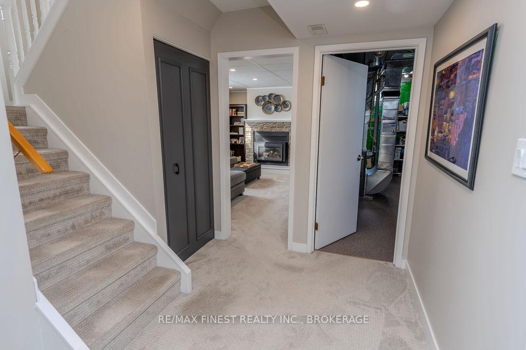 Photo 32 of 576 Chesham Place, Kingston, South of Taylor-Kidd Blvd — HOMEH