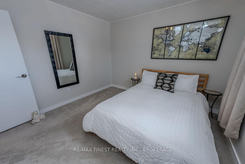 Photo 36 of 576 Chesham Place, Kingston, South of Taylor-Kidd Blvd — HOMEH
