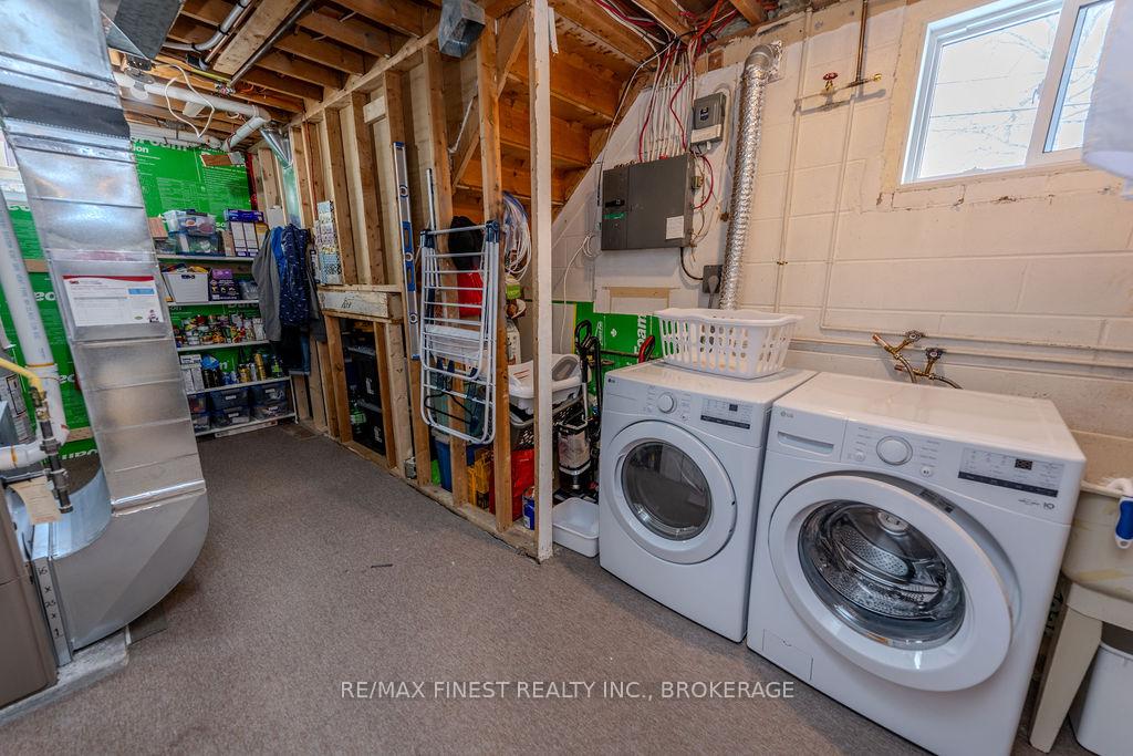 Photo 41 of 576 Chesham Place, Kingston, South of Taylor-Kidd Blvd — HOMEH