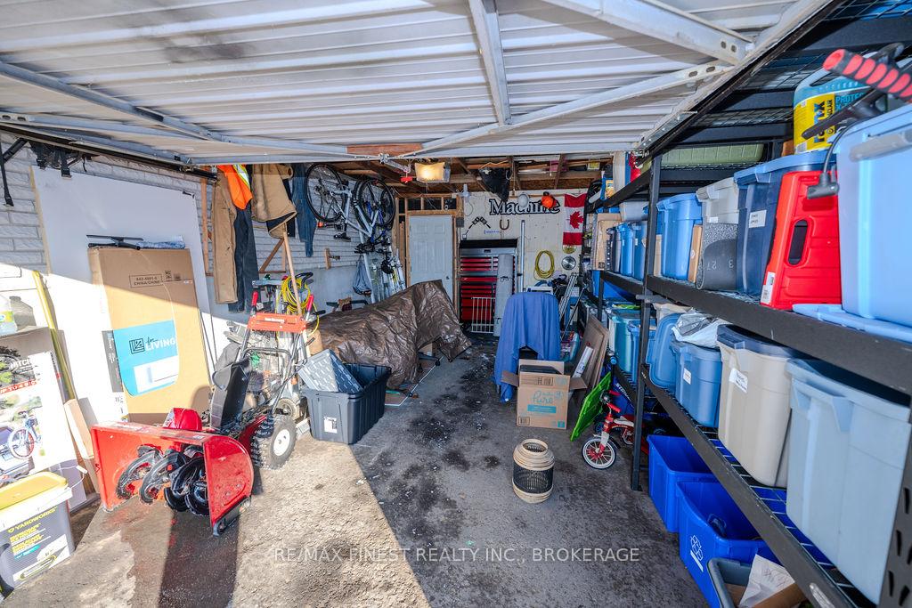 Photo 44 of 576 Chesham Place, Kingston, South of Taylor-Kidd Blvd — HOMEH