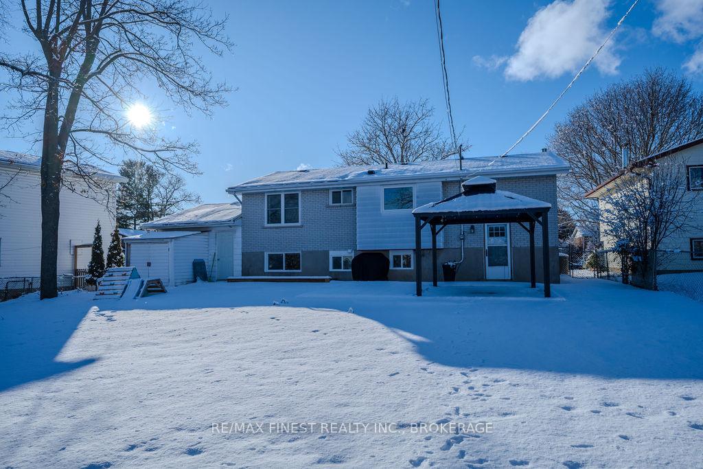 Photo 45 of 576 Chesham Place, Kingston, South of Taylor-Kidd Blvd — HOMEH