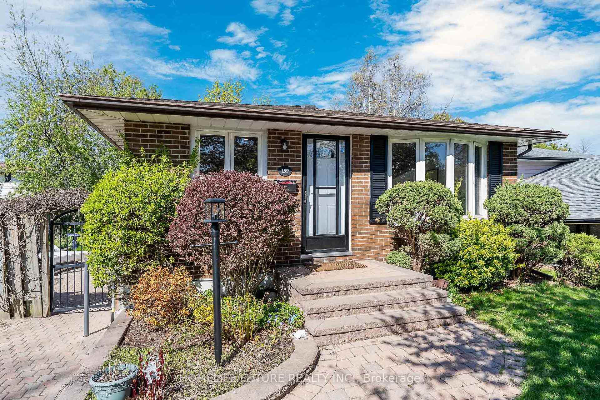 Front of Unit Bsmt, 159 Claymore Crescent