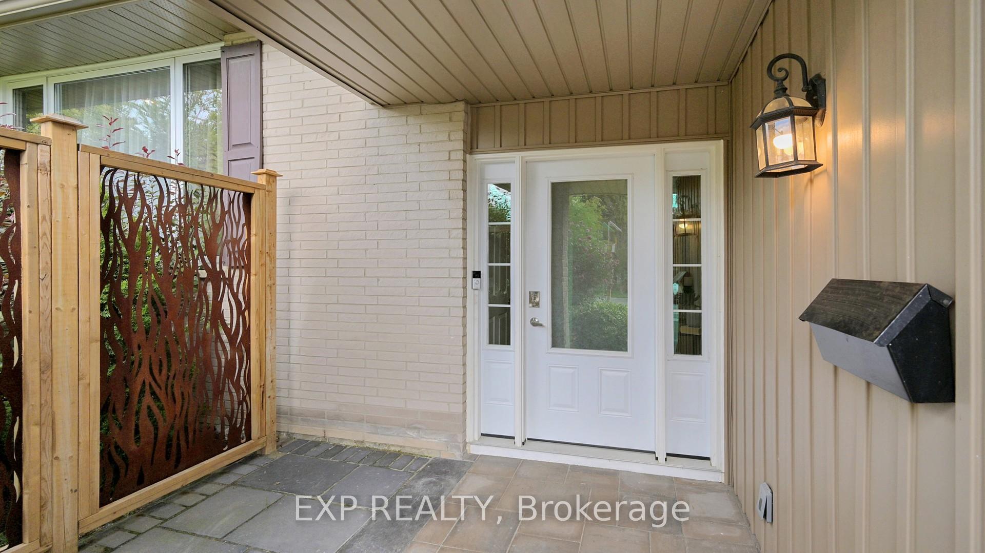 Photo 2 of 933 Central Park Boulevard N, Oshawa, Centennial — HOMEH