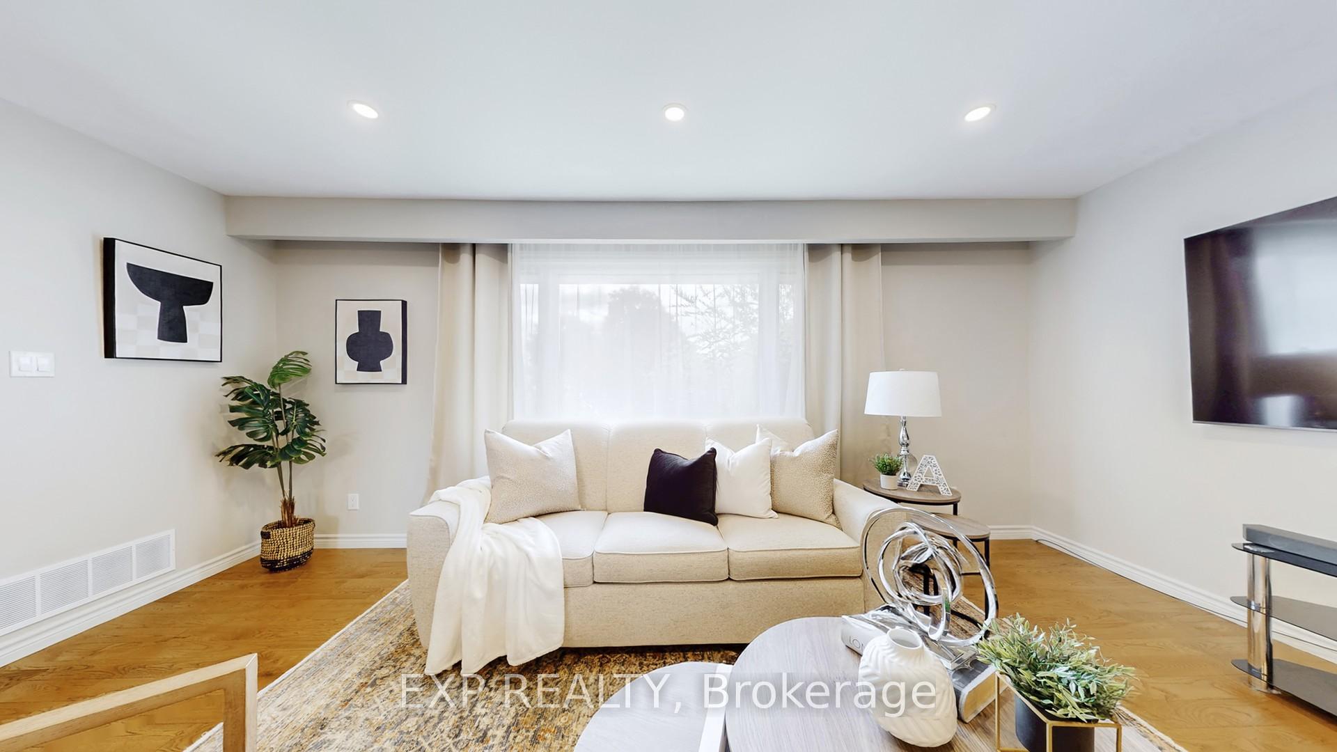 Photo 5 of 933 Central Park Boulevard N, Oshawa, Centennial — HOMEH