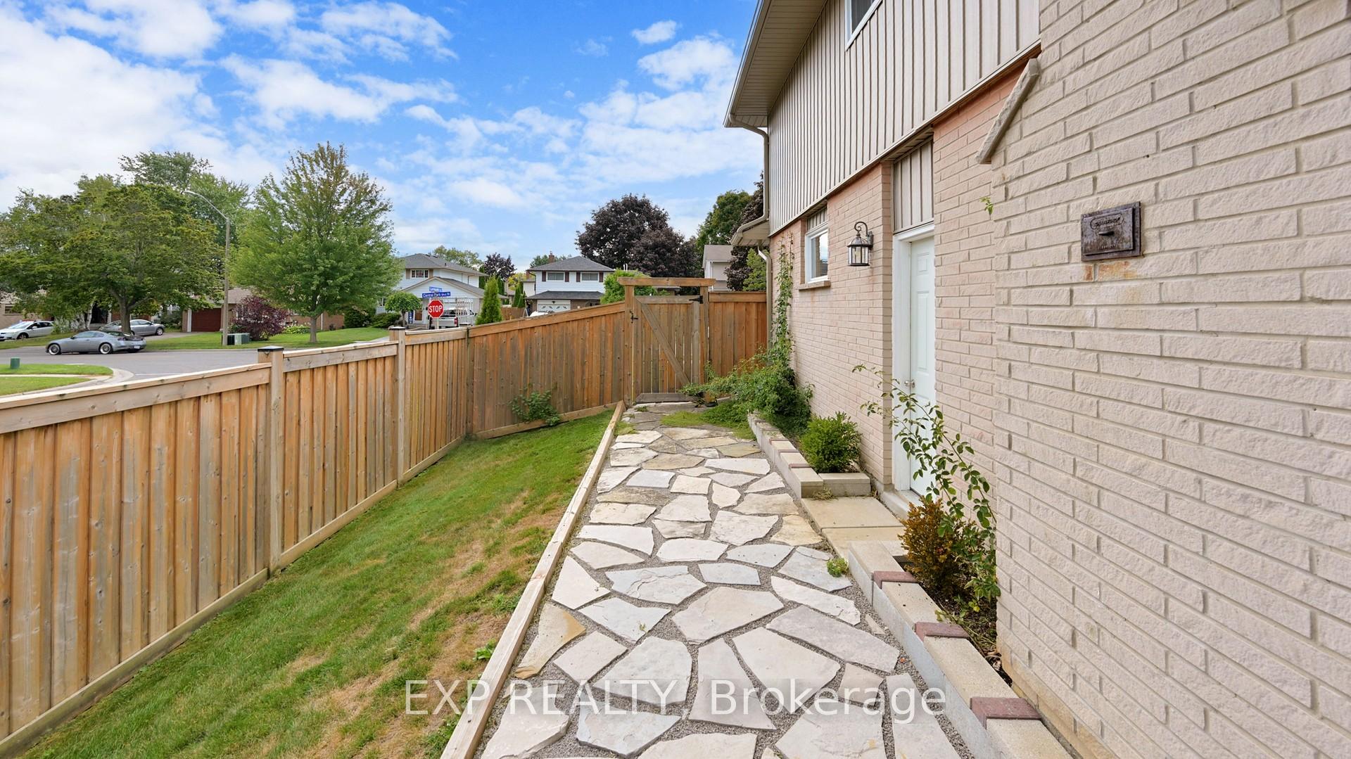 Photo 44 of 933 Central Park Boulevard N, Oshawa, Centennial — HOMEH