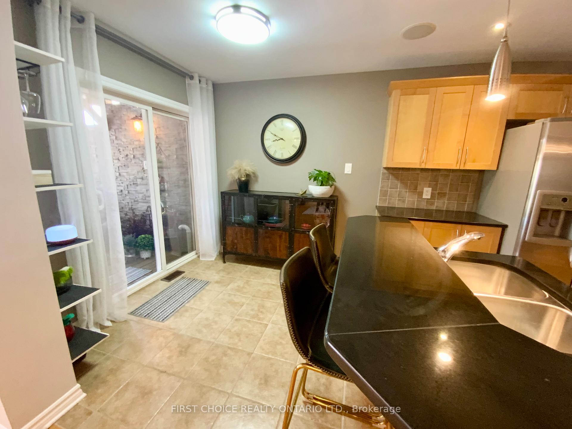 Photo 12 of 543 Salzburg Drive, Ottawa, Notting Hill/Summerside — HOMEH