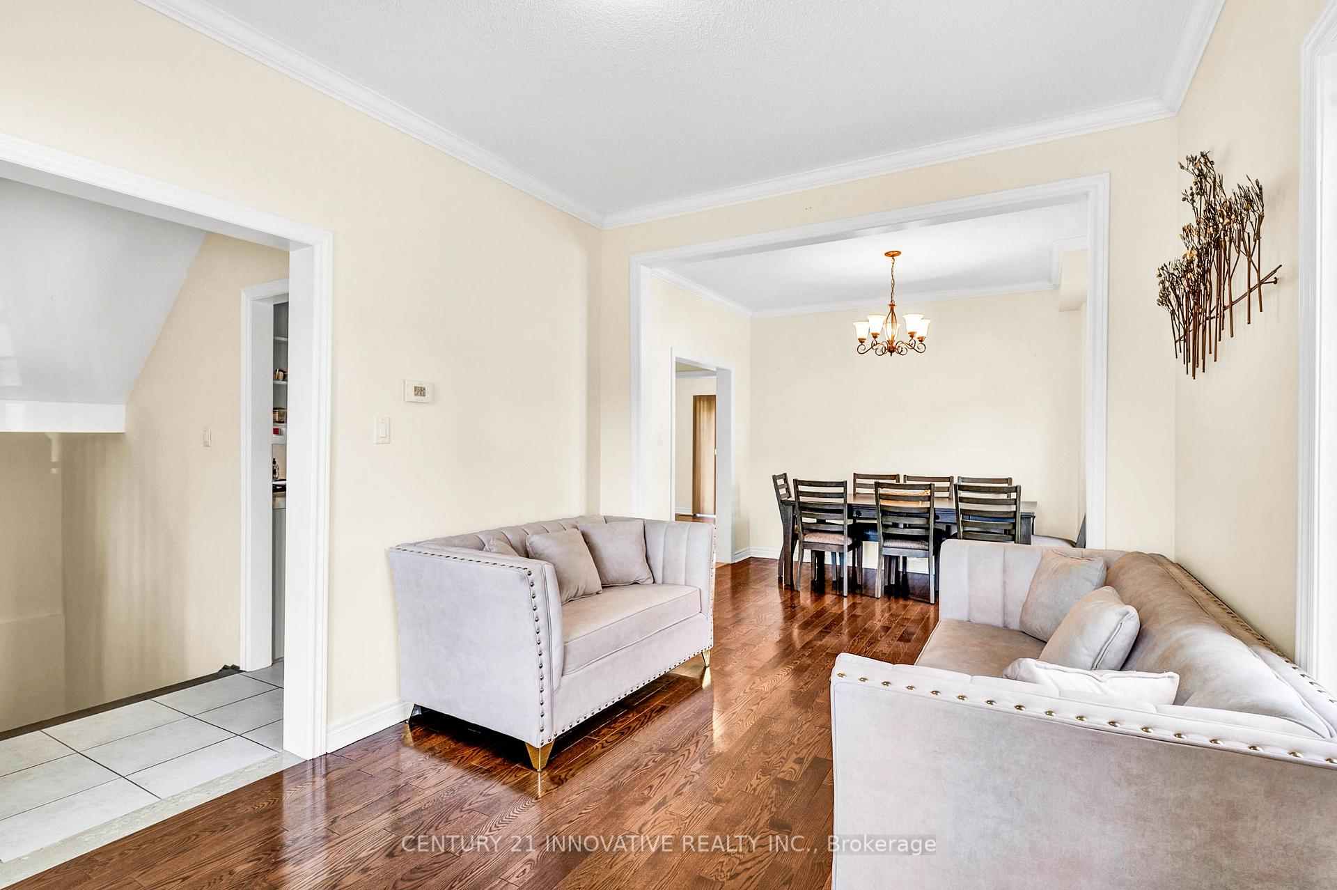 Photo 7 of 2476 Linwood Street, Pickering, Liverpool — HOMEH