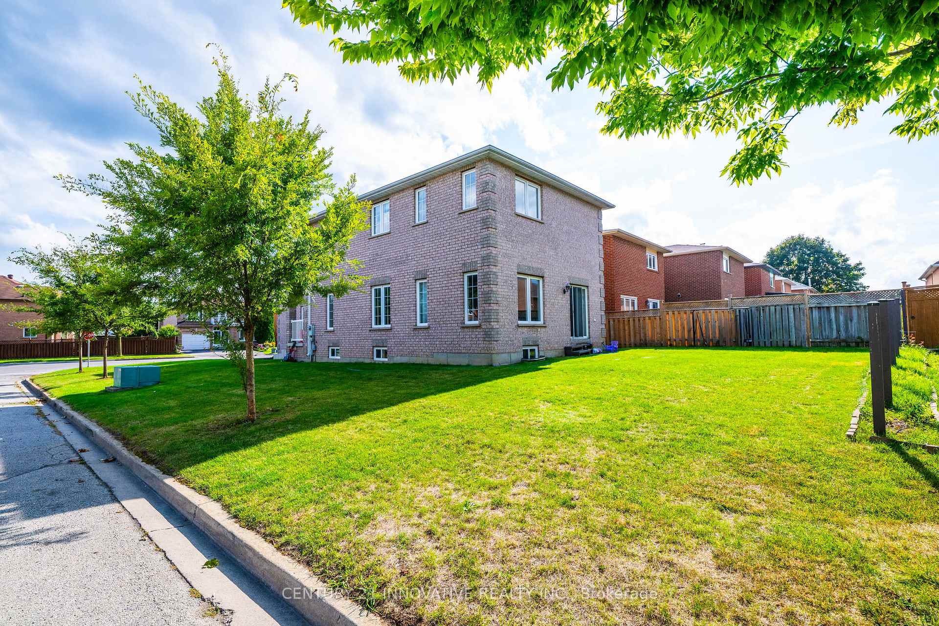 Photo 35 of 2476 Linwood Street, Pickering, Liverpool — HOMEH