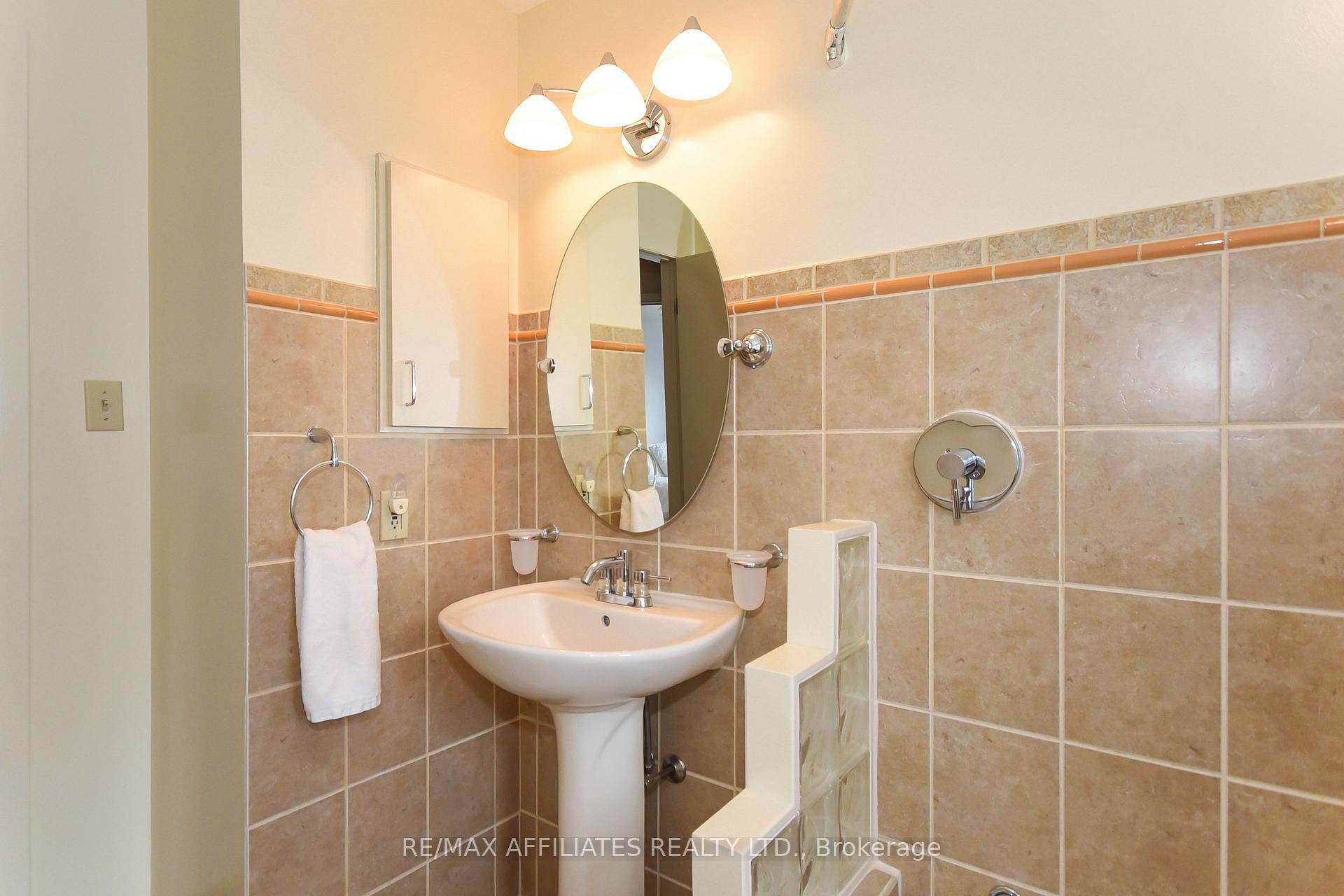 Photo 28 of 1618 Tache Way W, Ottawa, Fallingbrook/Pineridge — HOMEH