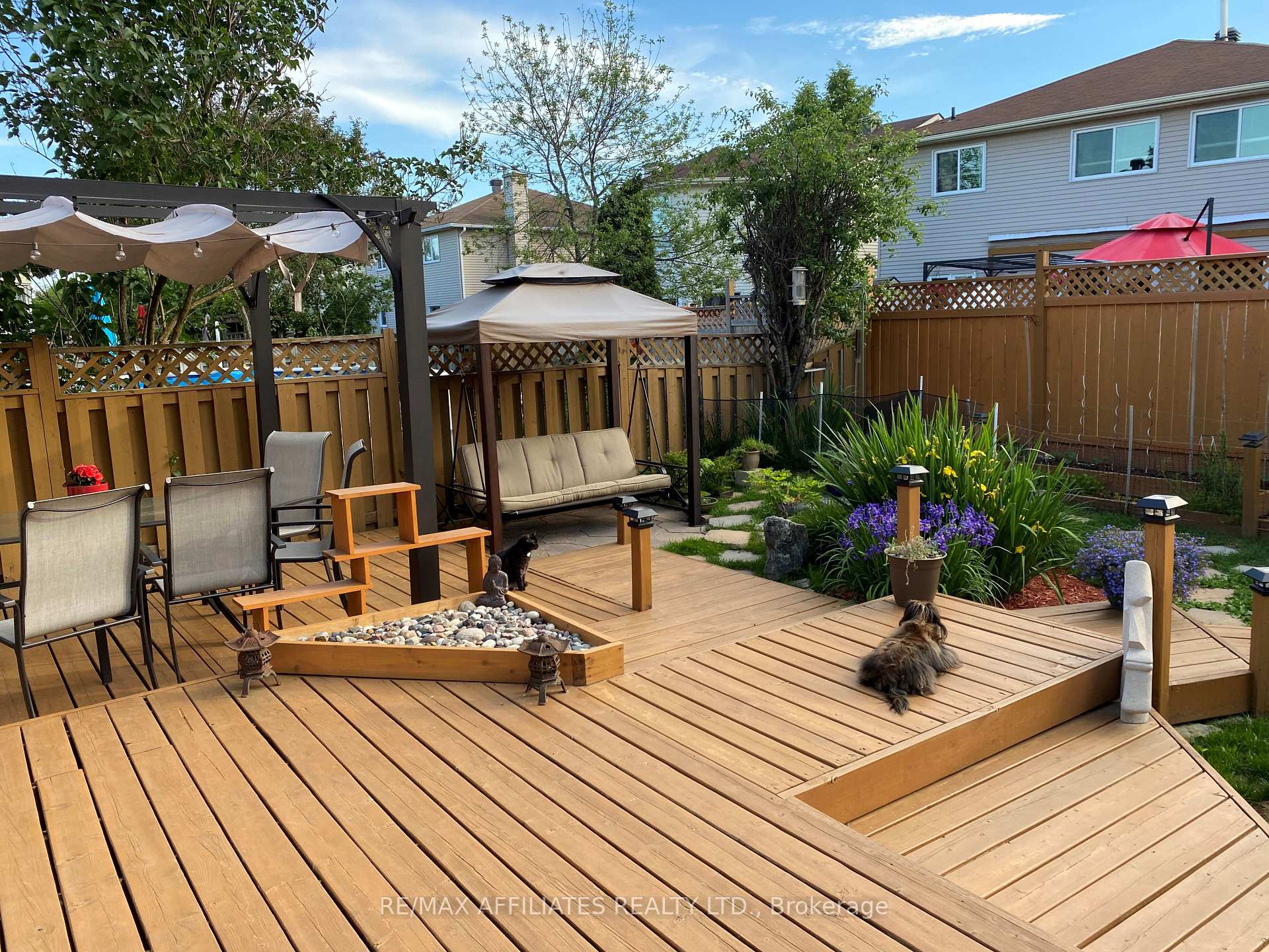 Photo 30 of 1618 Tache Way W, Ottawa, Fallingbrook/Pineridge — HOMEH