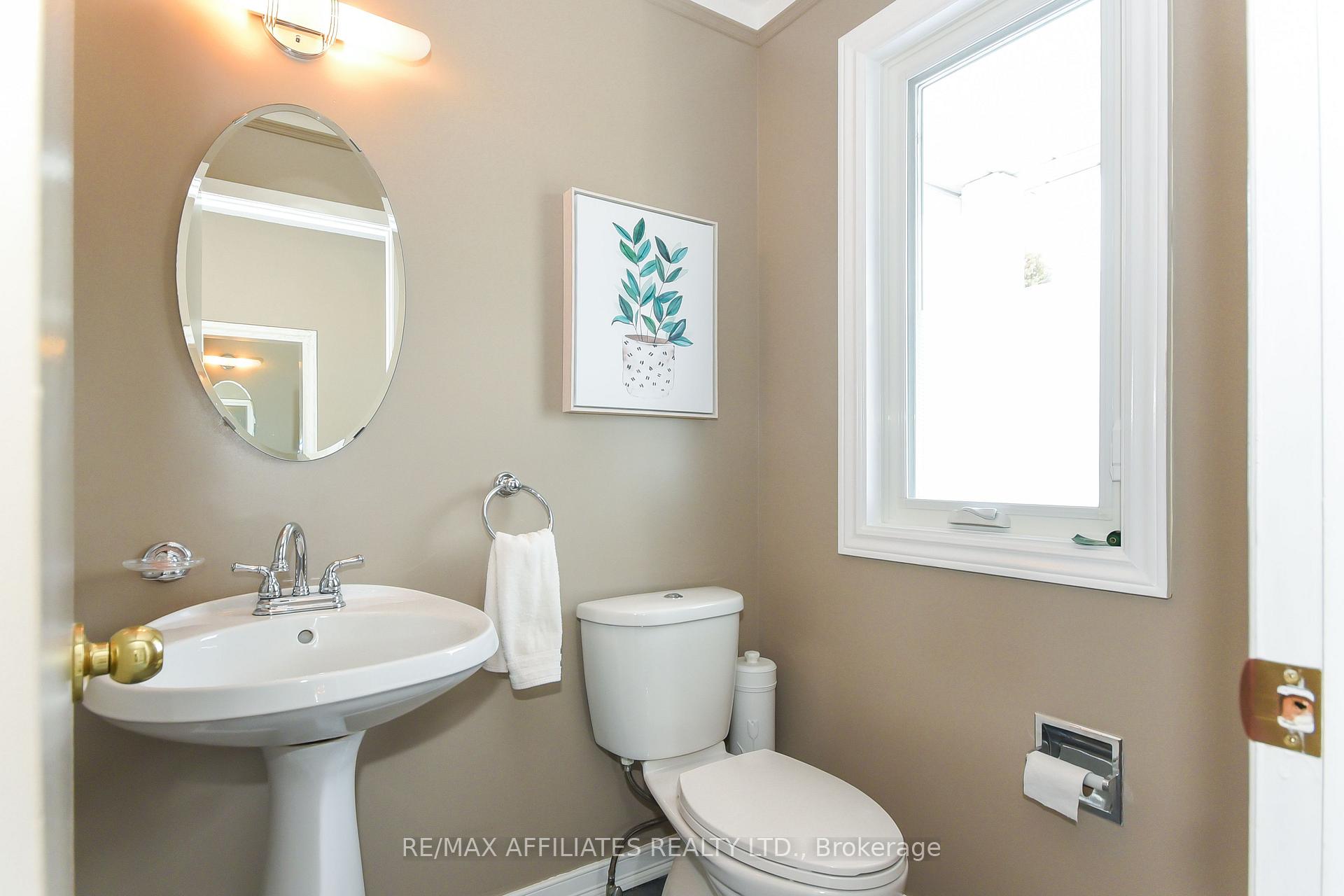 Photo 32 of 1618 Tache Way W, Ottawa, Fallingbrook/Pineridge — HOMEH