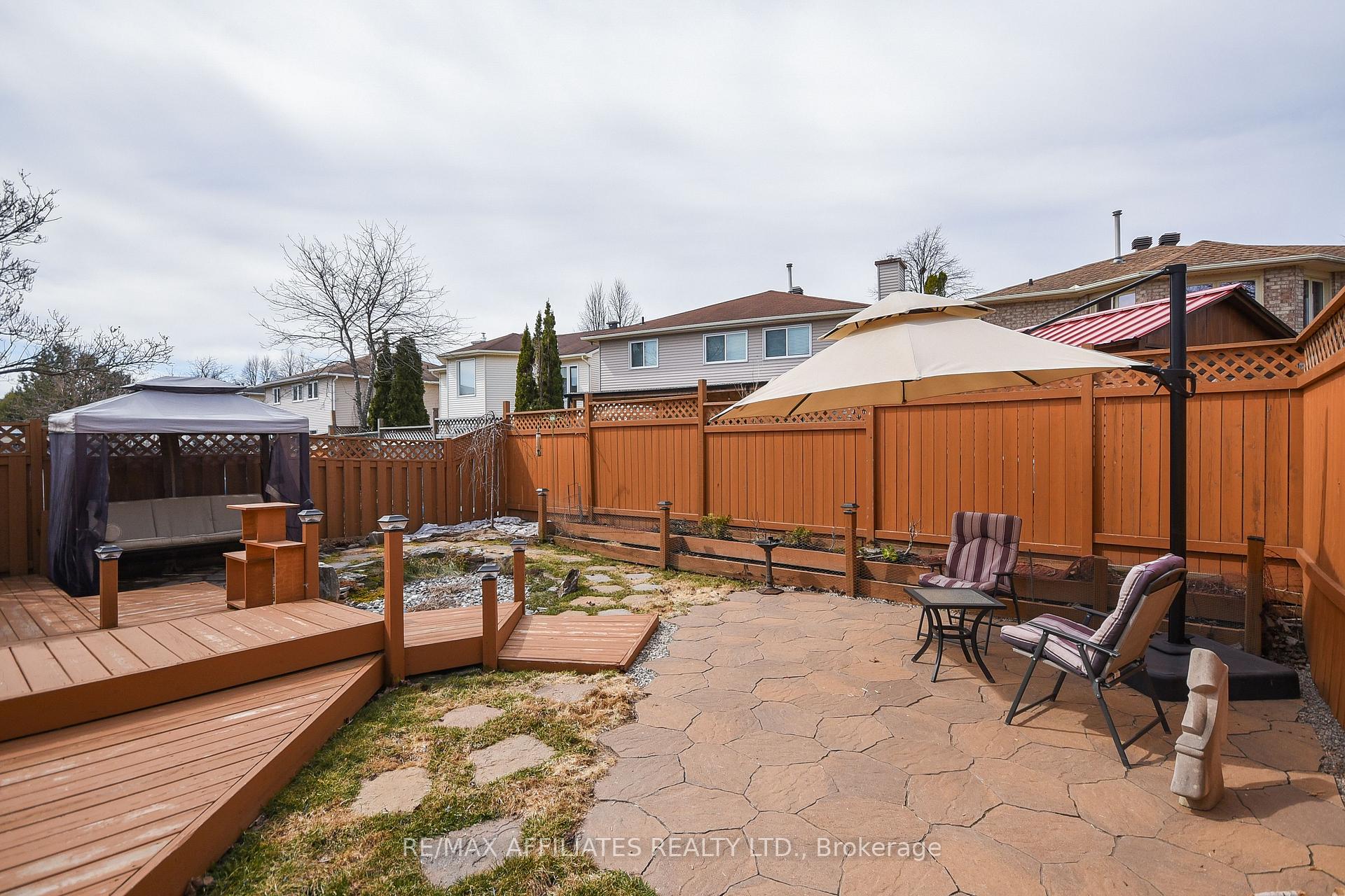 Photo 35 of 1618 Tache Way W, Ottawa, Fallingbrook/Pineridge — HOMEH