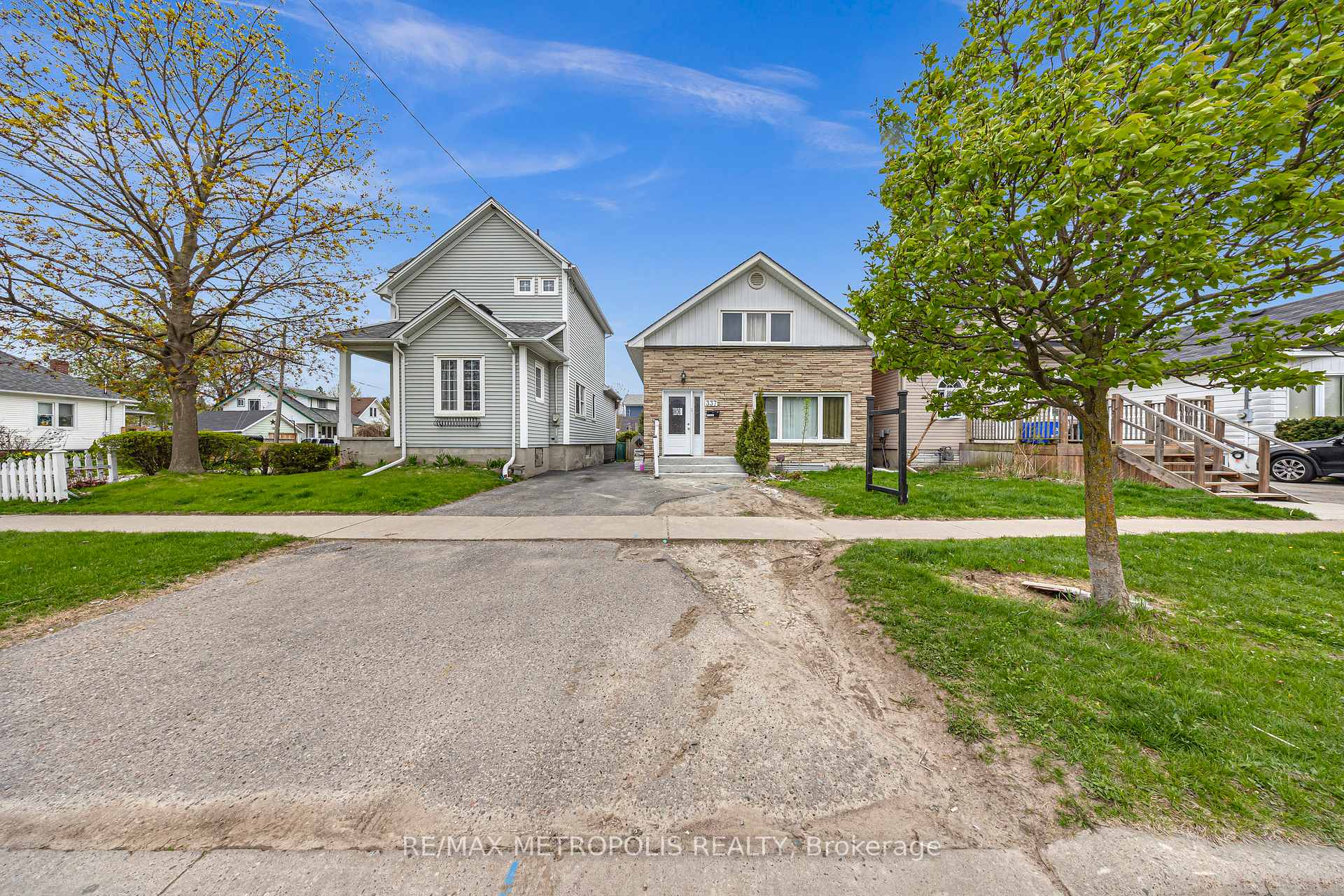 Photo 5 of 337 Pine Avenue, Oshawa, Vanier — HOMEH