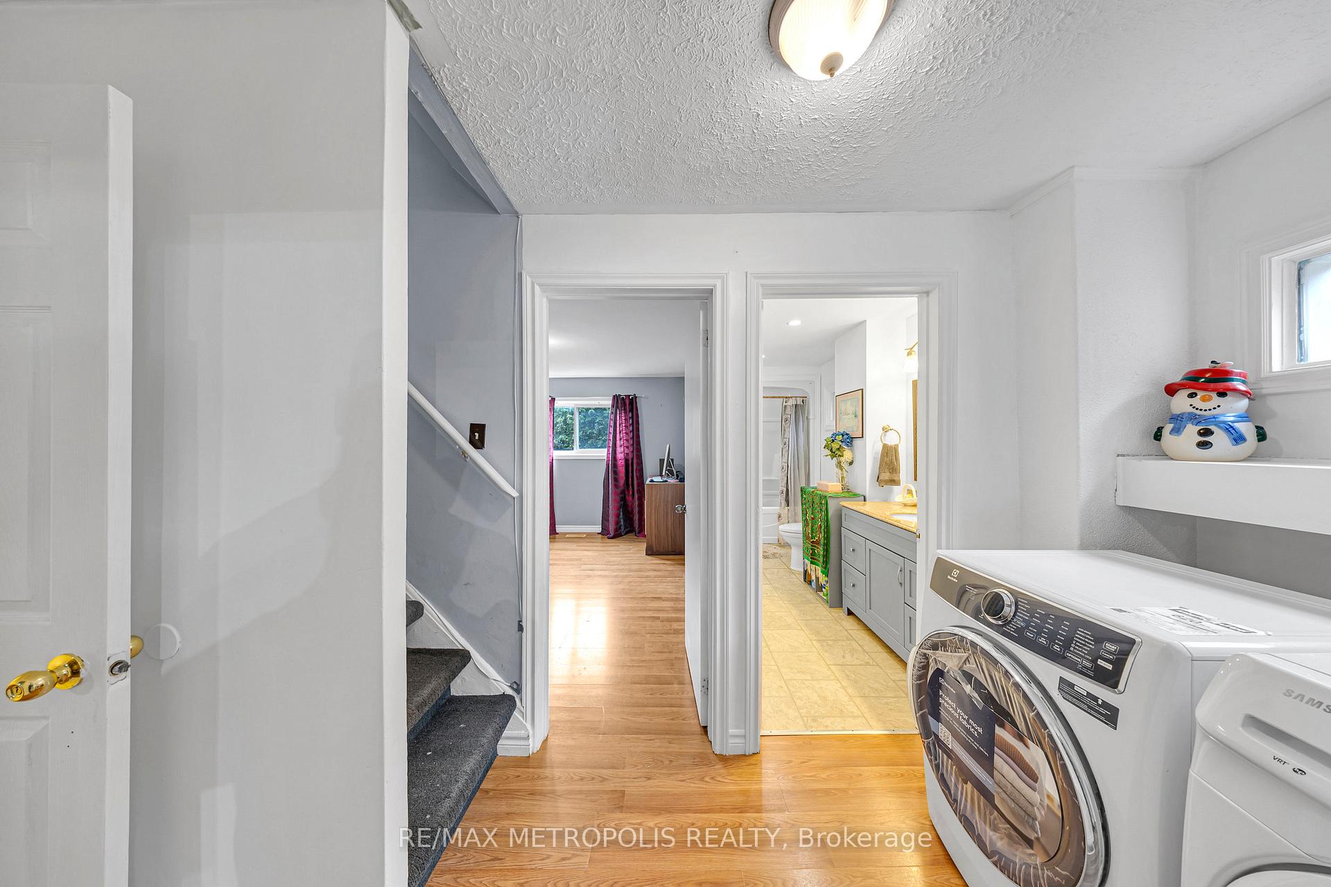 Photo 15 of 337 Pine Avenue, Oshawa, Vanier — HOMEH
