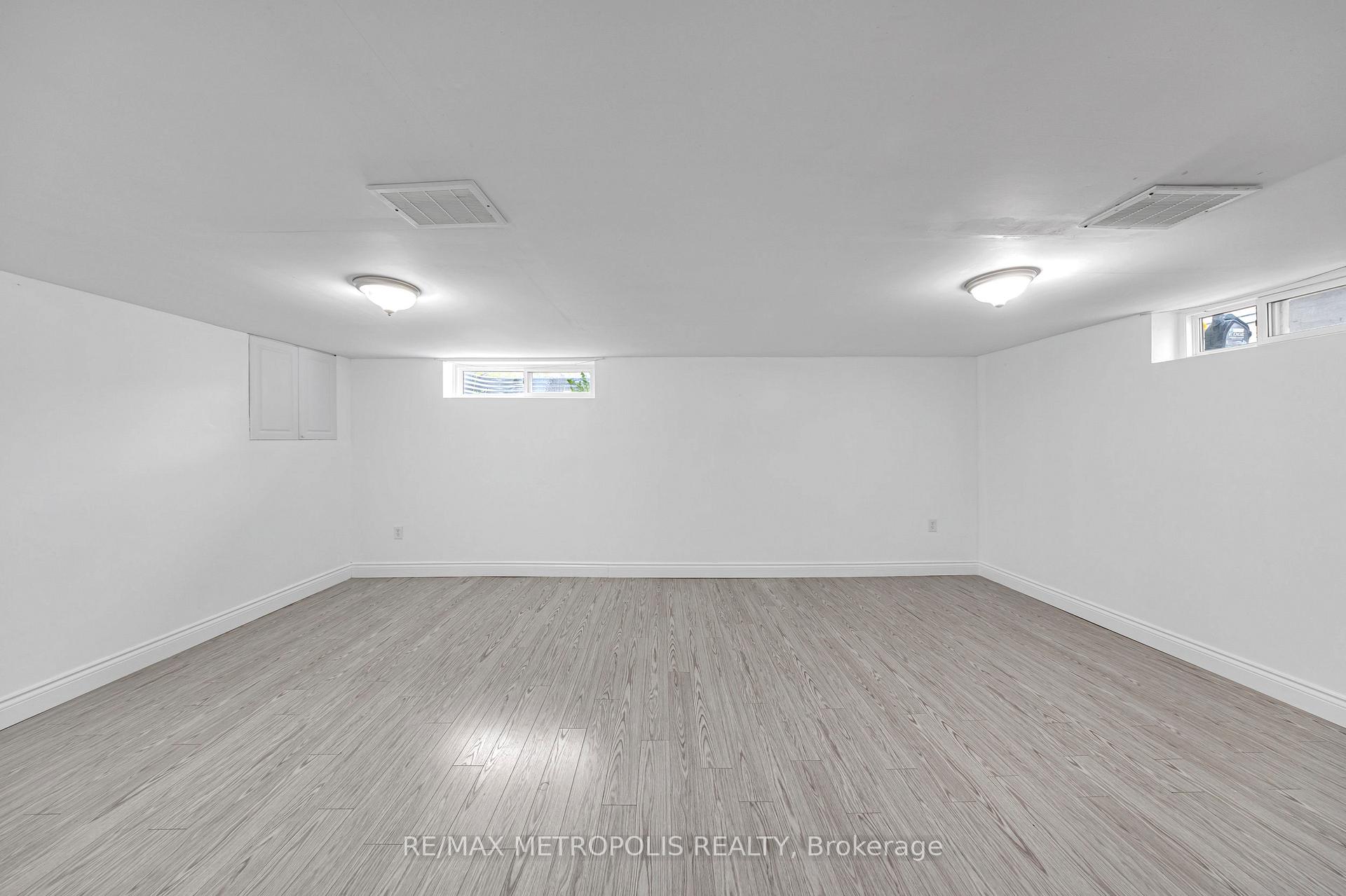 Photo 39 of 337 Pine Avenue, Oshawa, Vanier — HOMEH