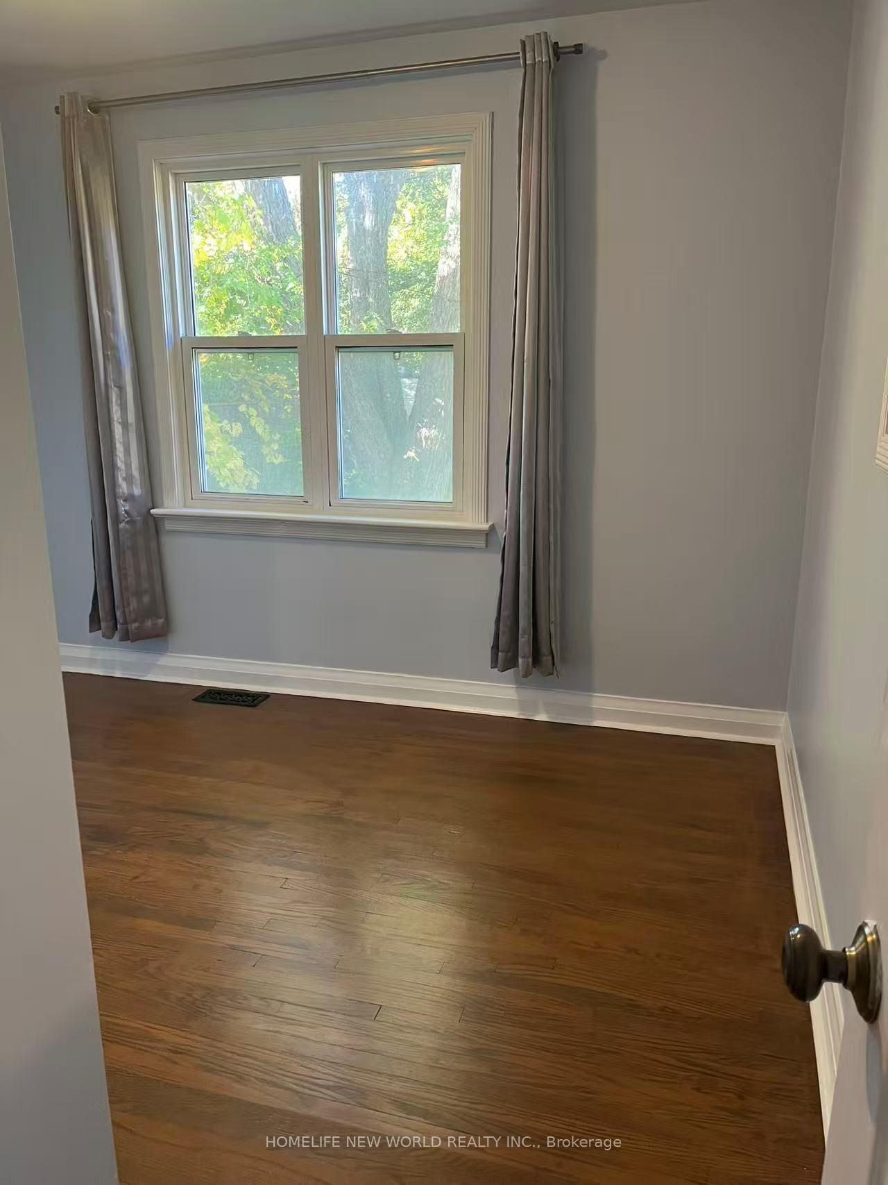 Photo 4 of 1904 Glengrove Road, Pickering, Liverpool — HOMEH