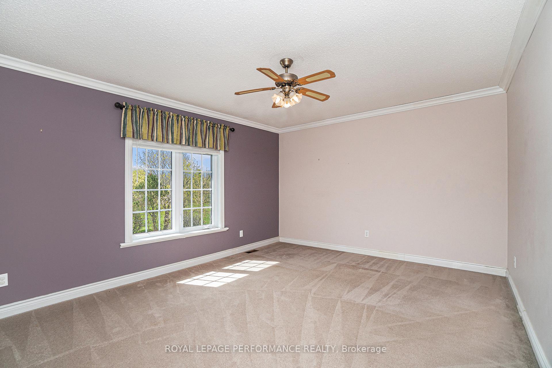 Photo 22 of 1500 Kinsella Drive, Ottawa, Cumberland Estates — HOMEH