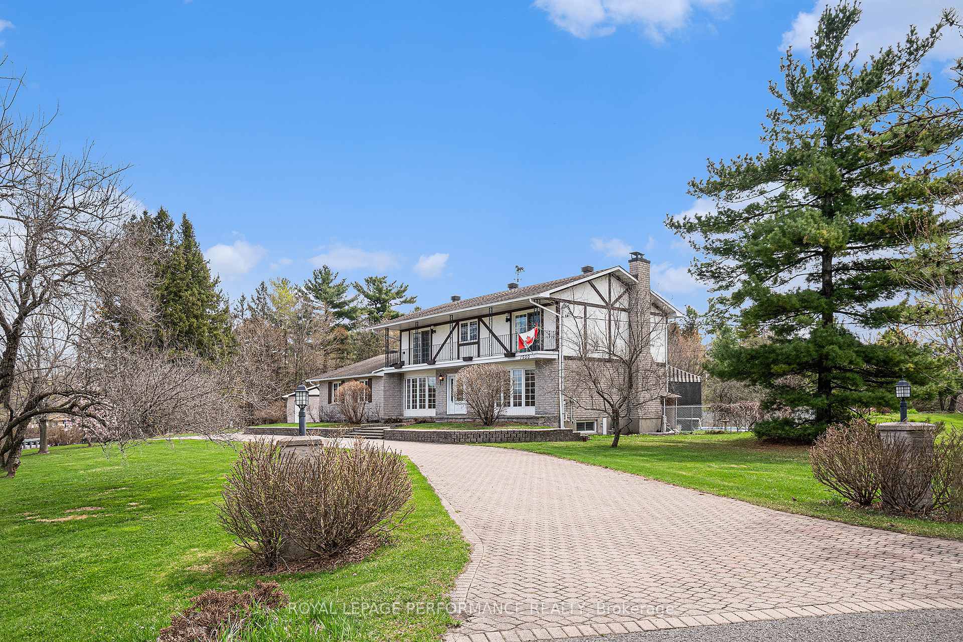 Photo 36 of 1500 Kinsella Drive, Ottawa, Cumberland Estates — HOMEH