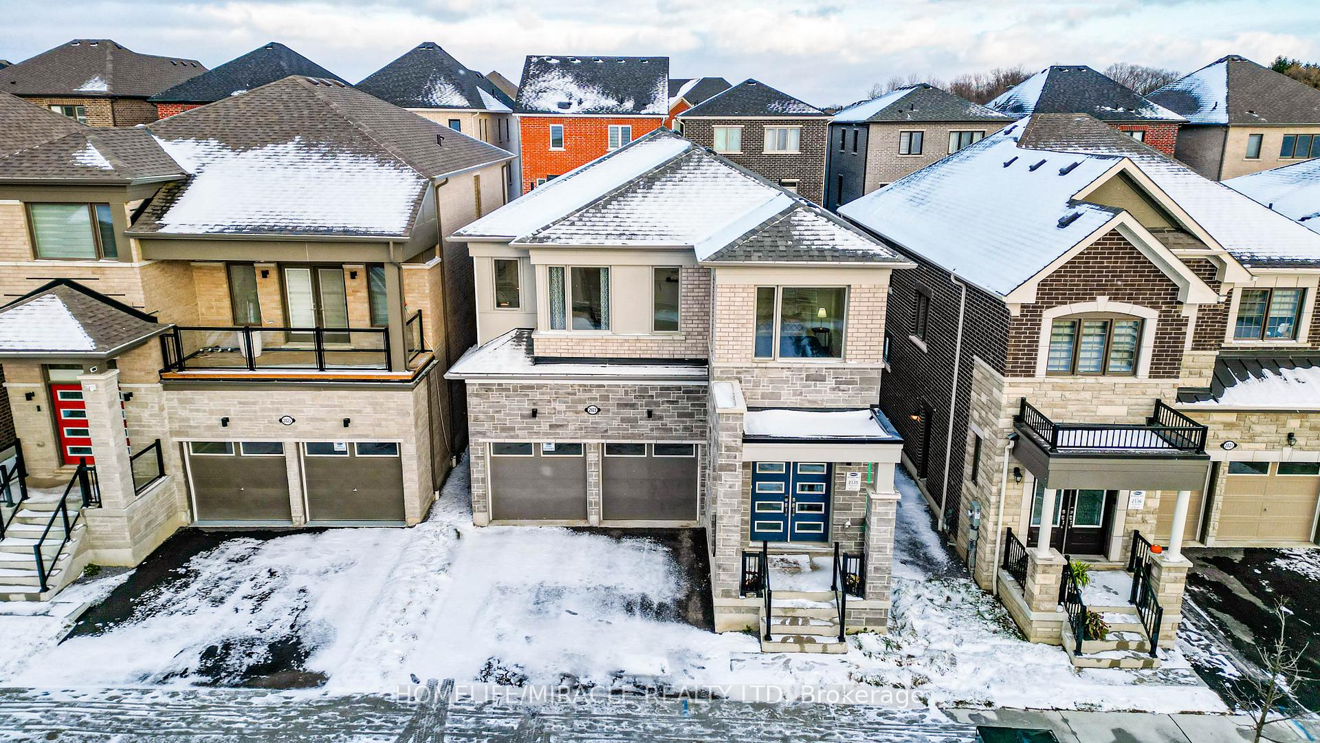 Photo 1 of 2823 Foxden Square, Pickering, Rural Pickering — HOMEH